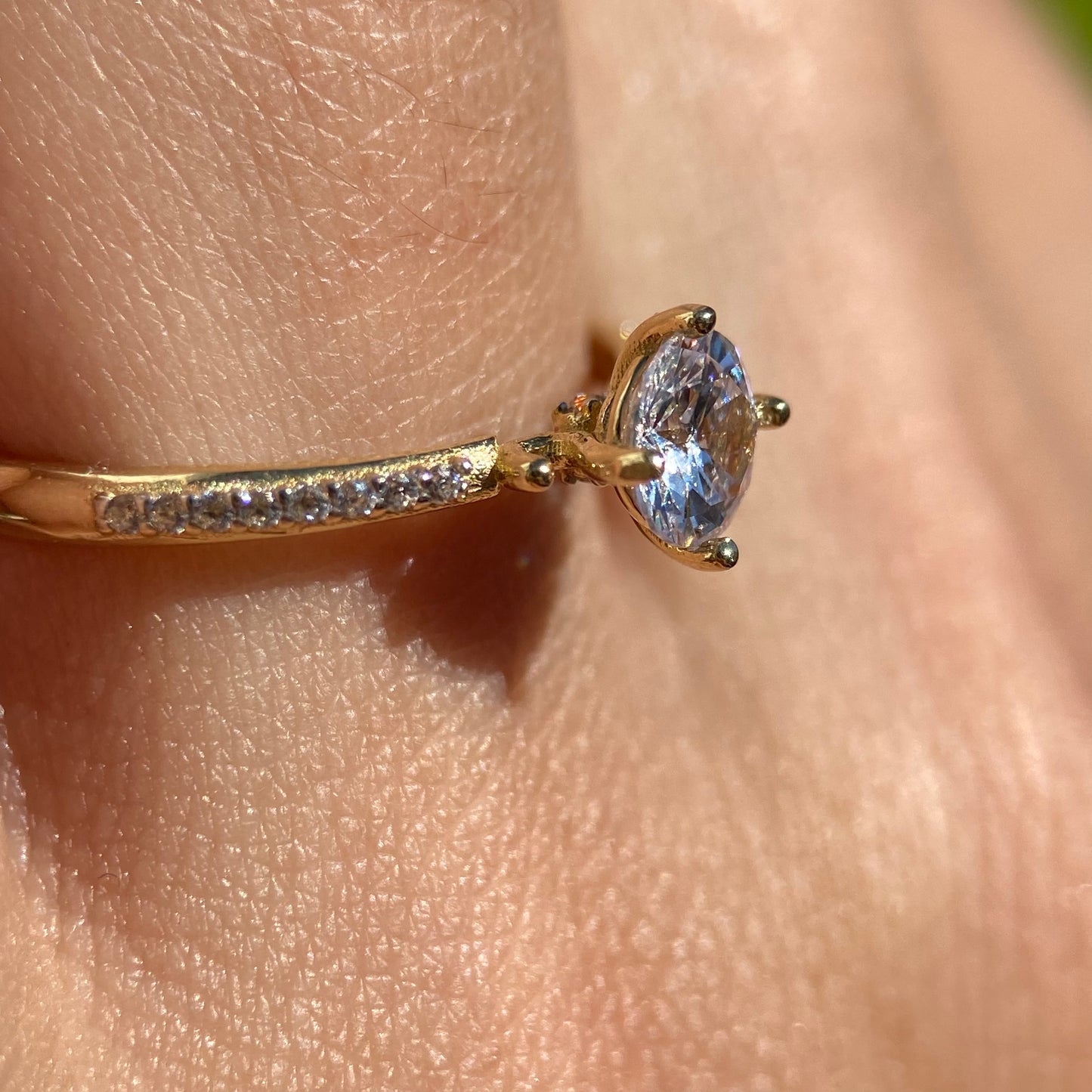 Anillo de compromiso en oro