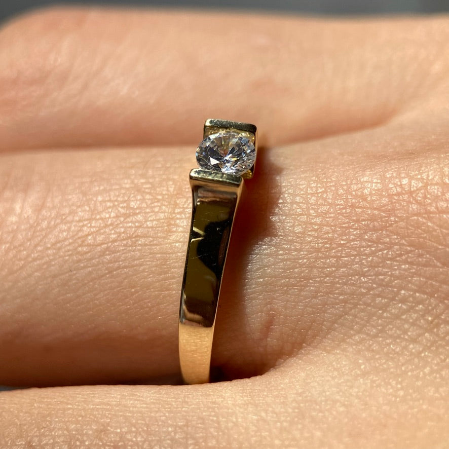 Anillo de compromiso en oro