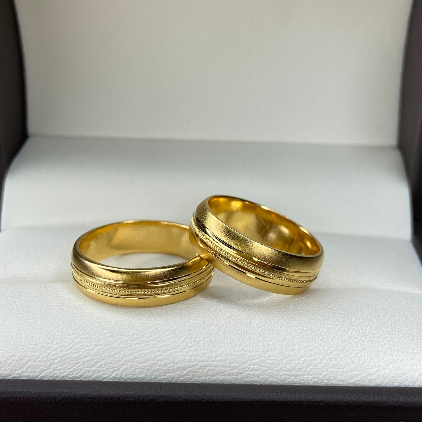 Par de argollas Santiago en Oro 5mm