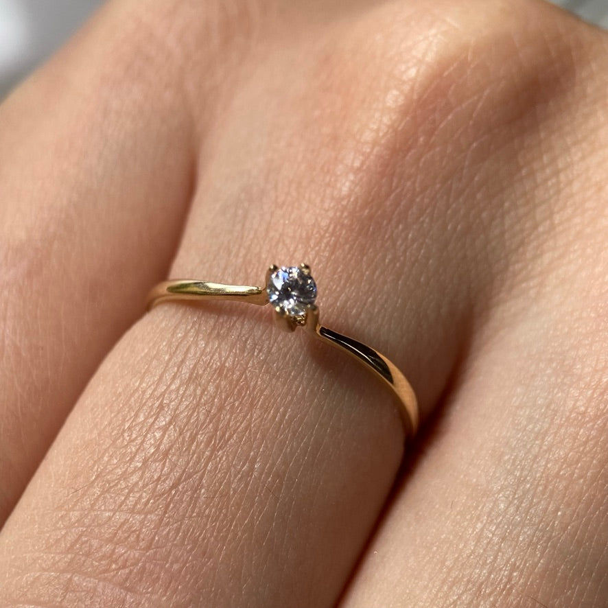 Anillo de compromiso en oro