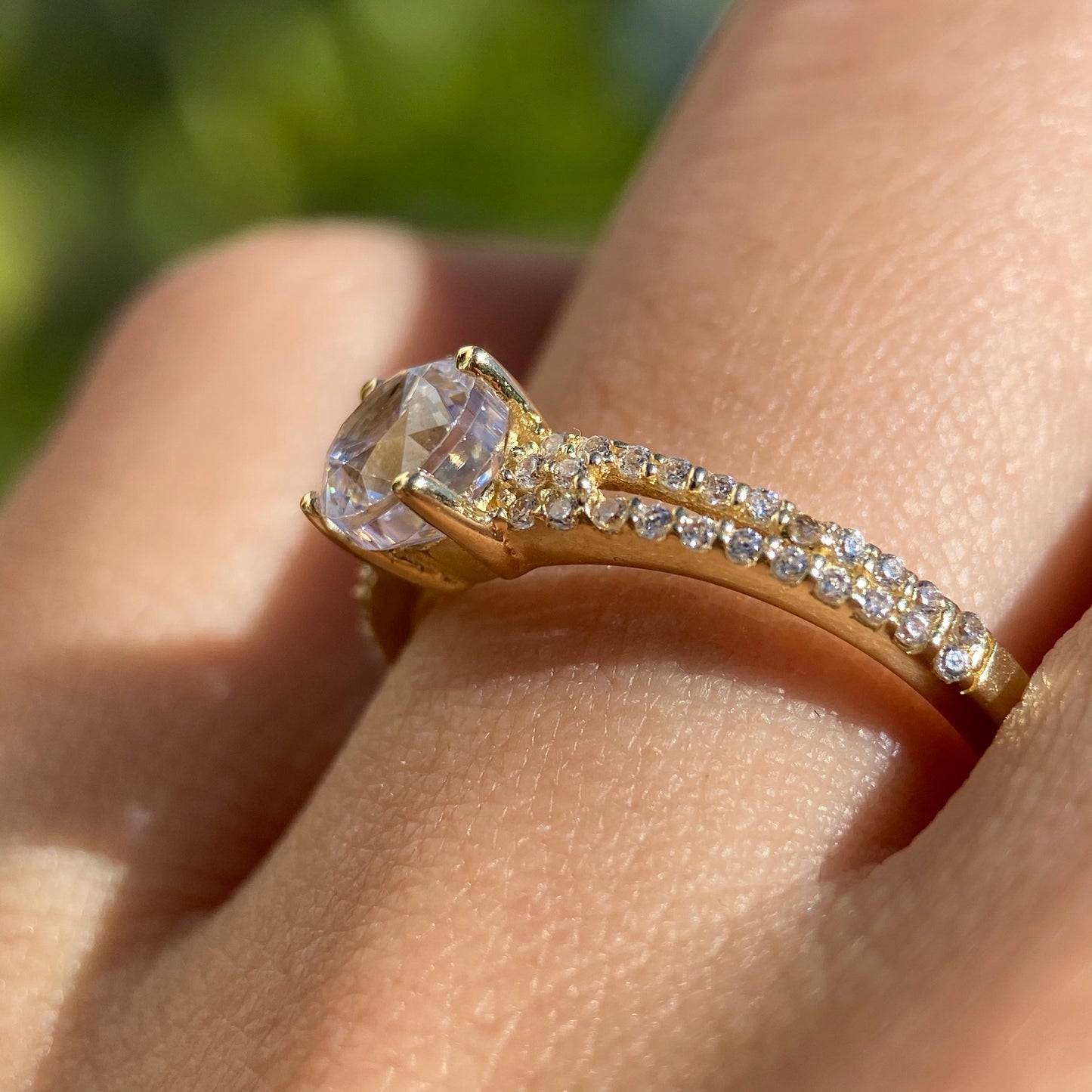 Anillo de compromiso en oro