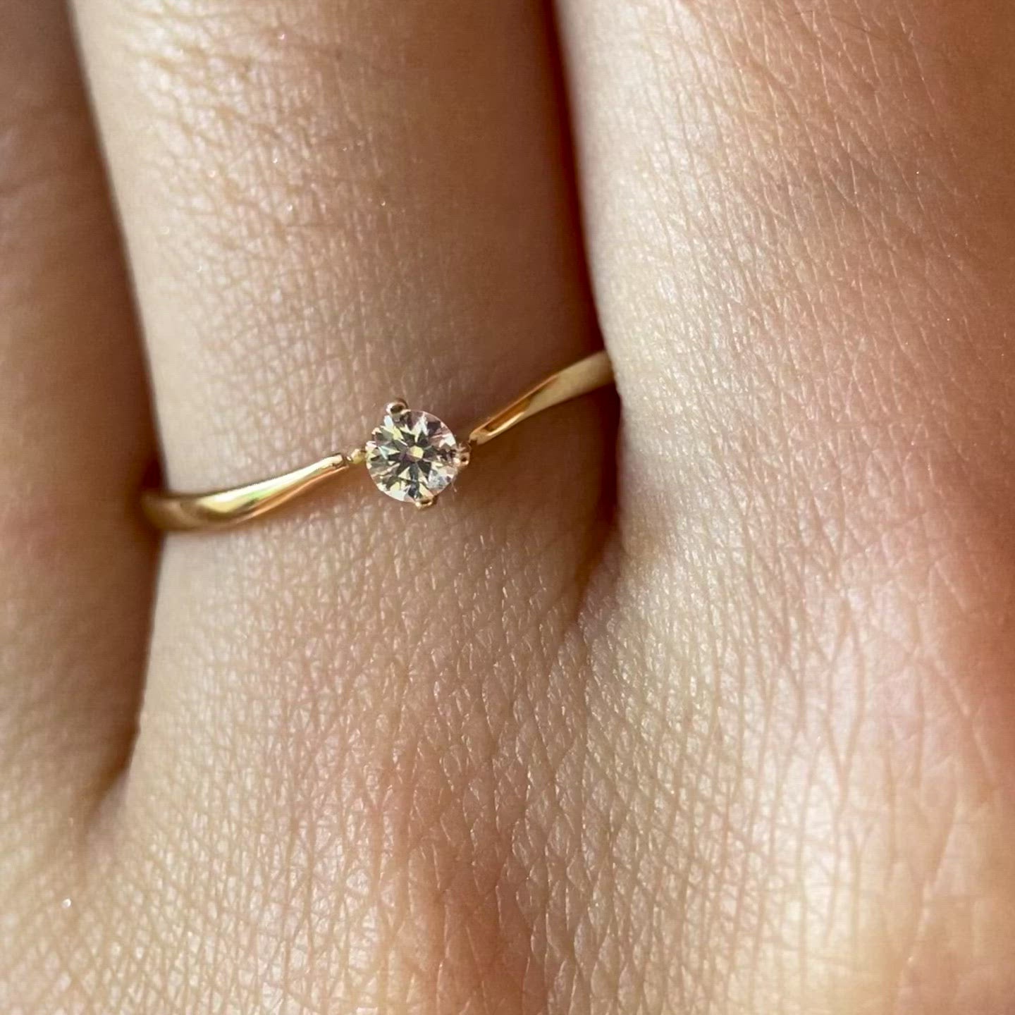 Anillo de compromiso en oro