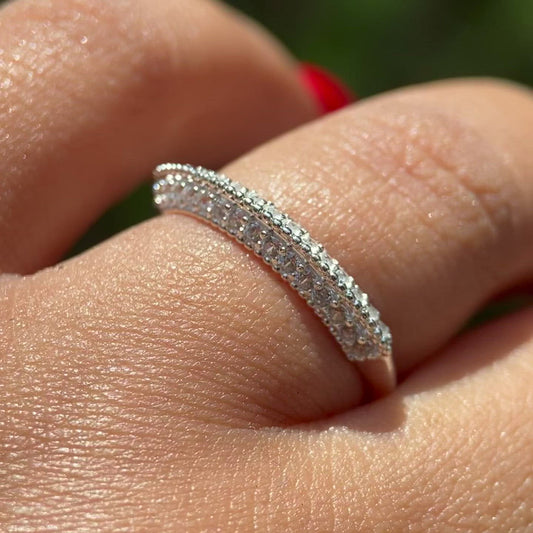 Anillo Elsie en Plata con Circonias
