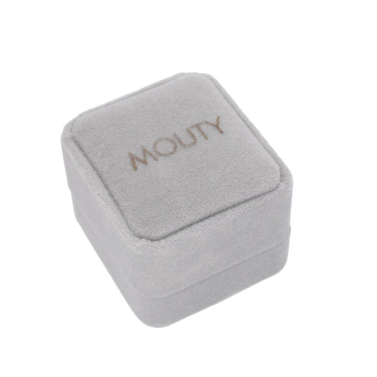 Estuche para anillo de terciopelo color gris  (no incluye anillo)