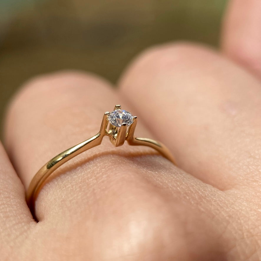 Anillo de compromiso en oro