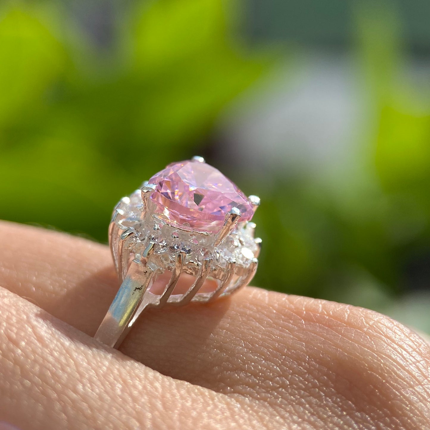 Anillo Serena en plata con circonia rosa inspirado en Sailor M.