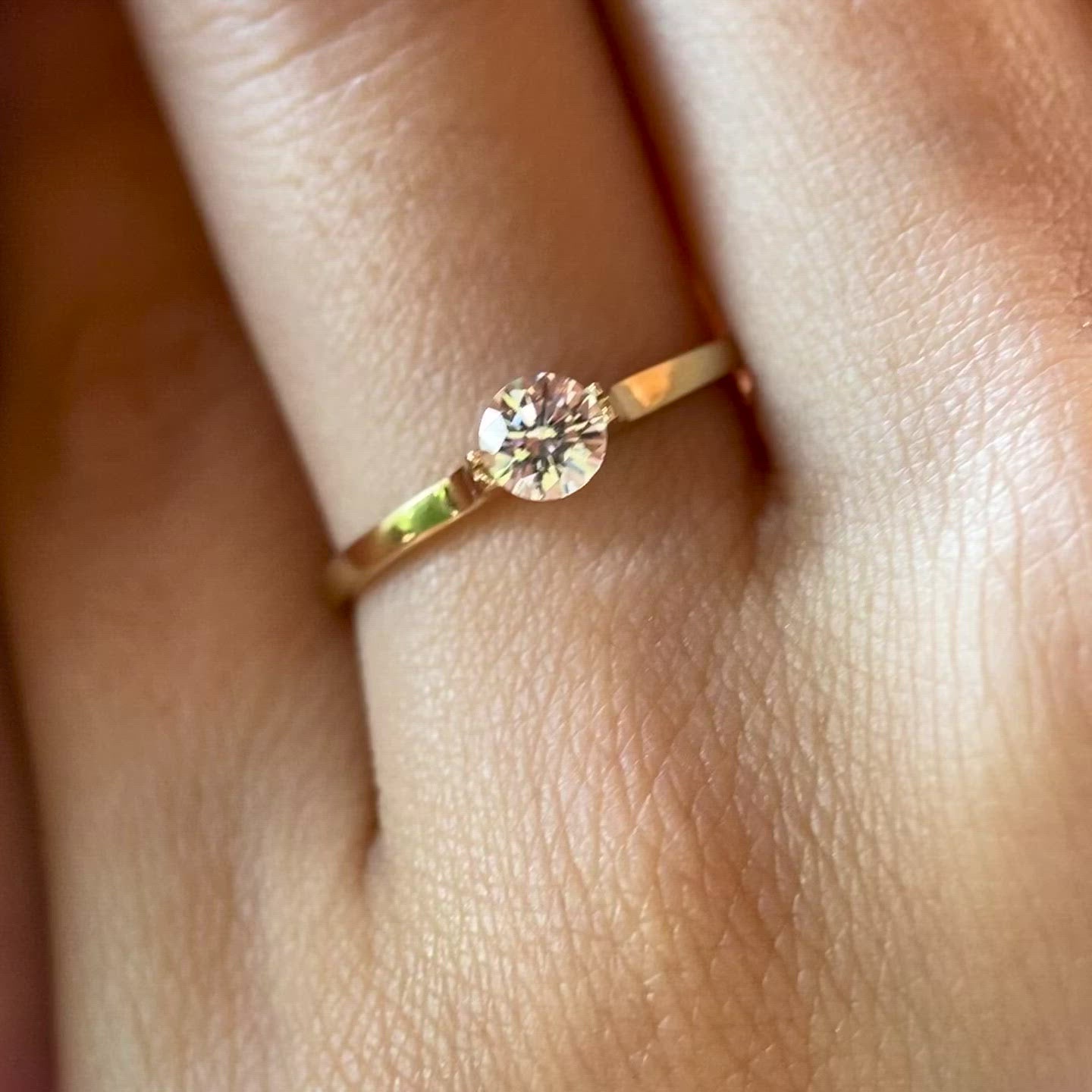 Anillo de compromiso en oro
