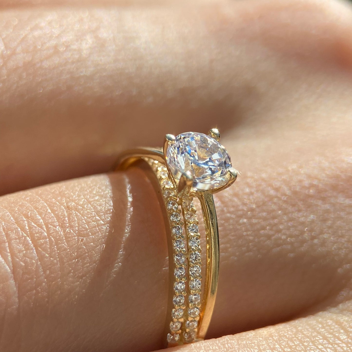 Anillo de compromiso en oro