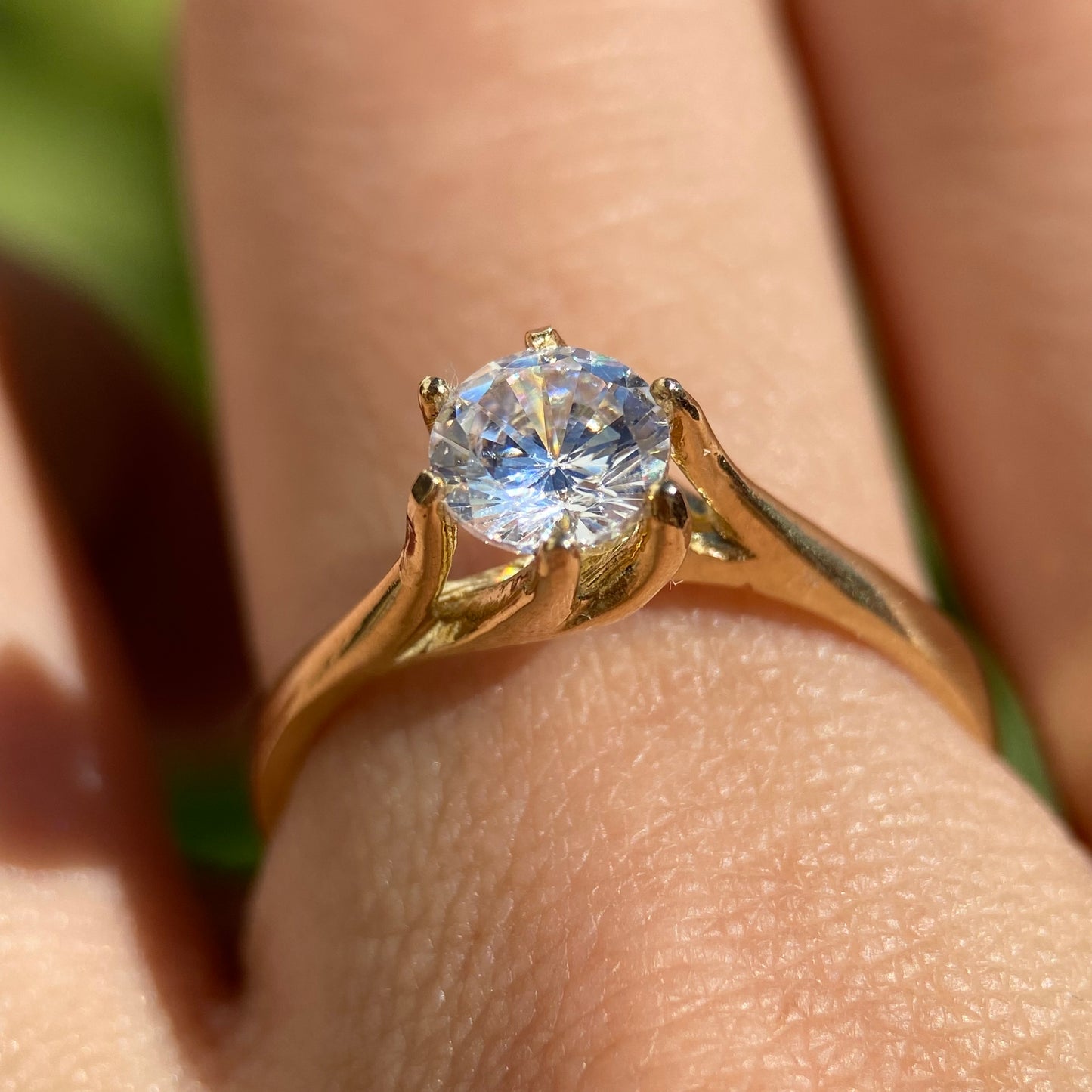 Anillo de compromiso en oro
