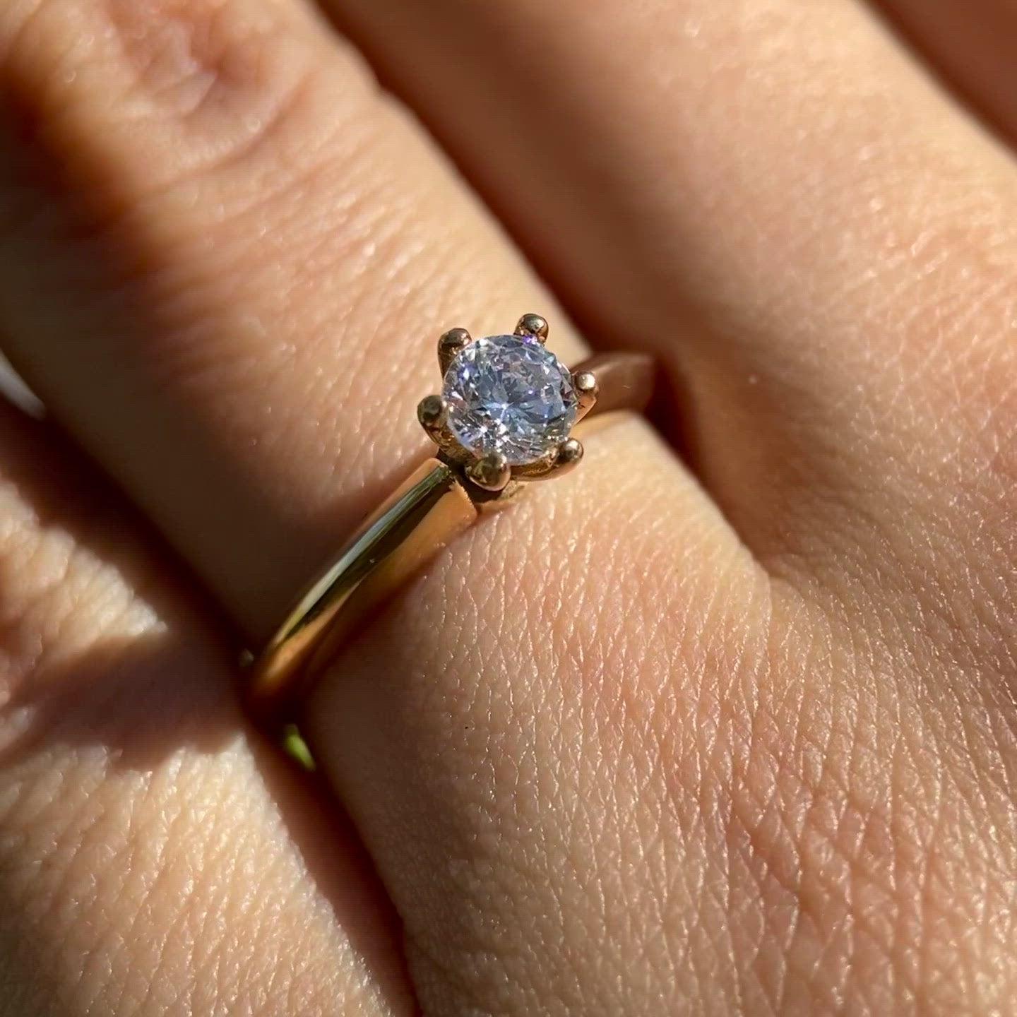 Anillo de compromiso en oro
