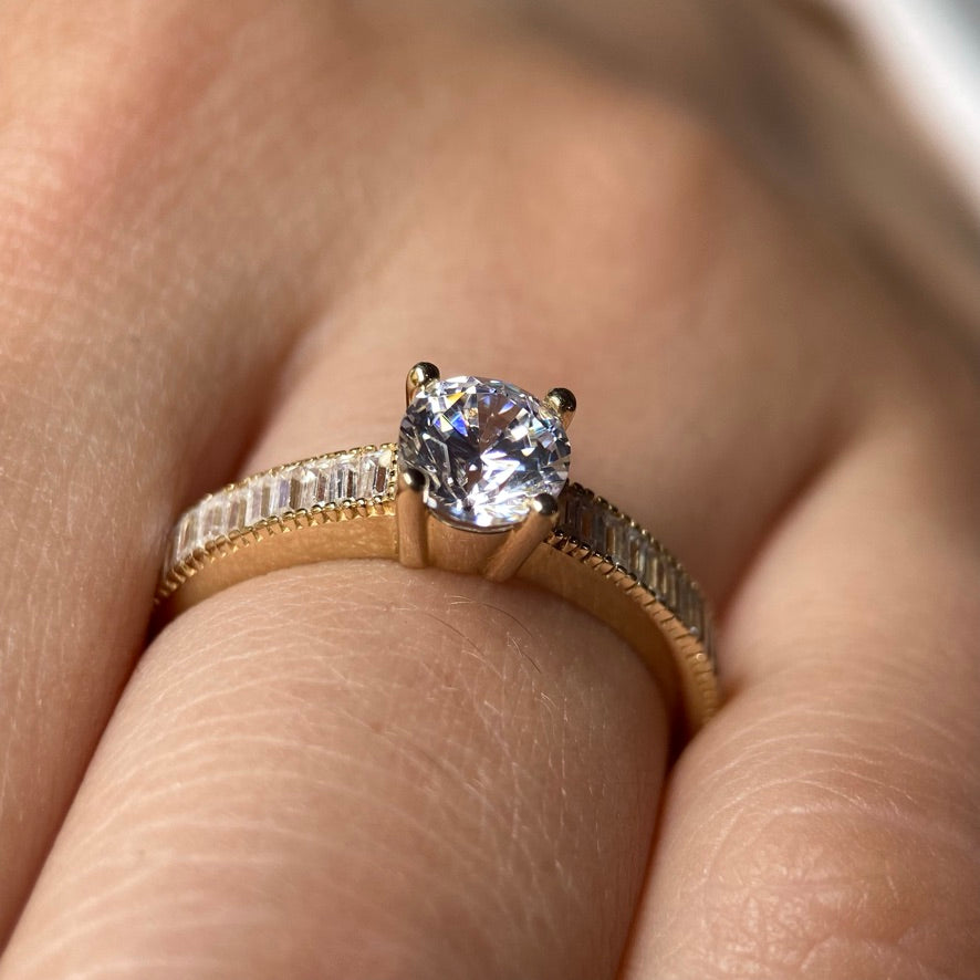 Anillo de compromiso en oro