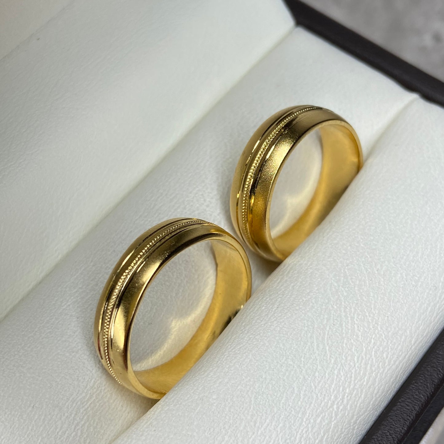 Par de argollas Santiago en Oro 5mm