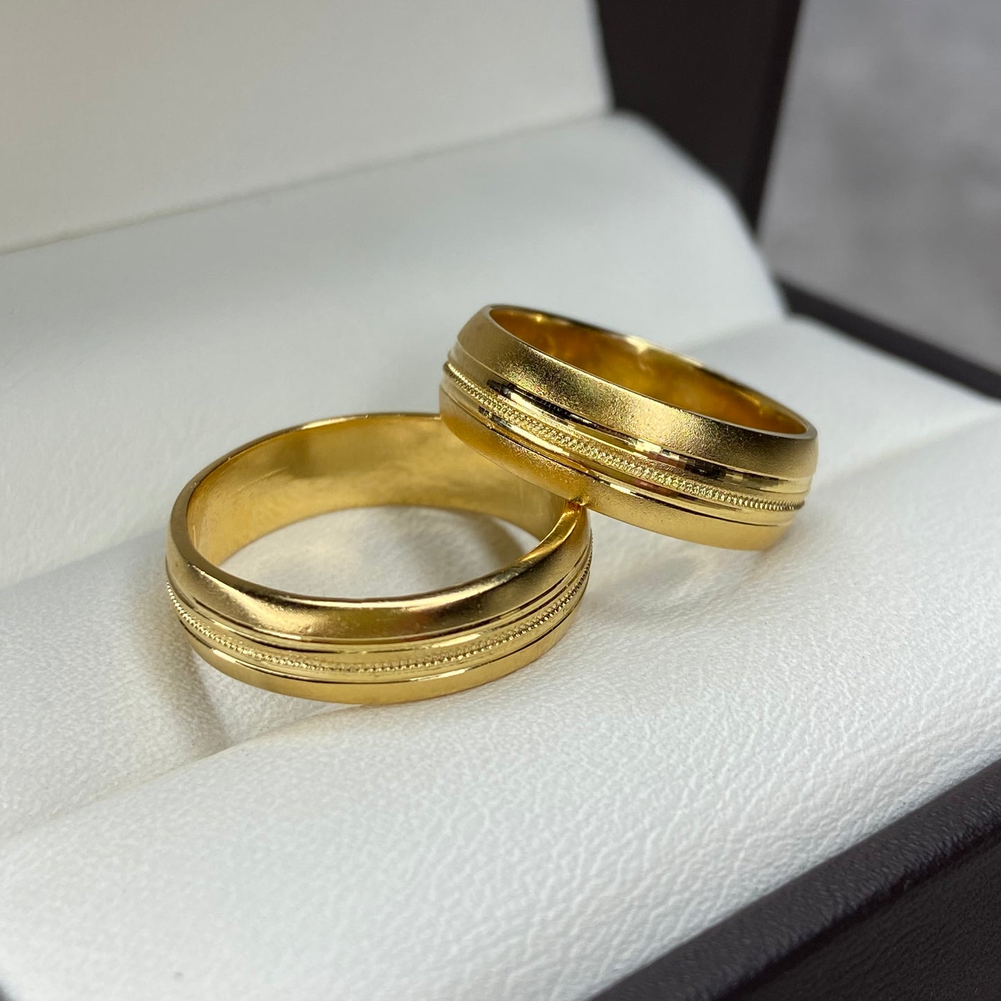 Par de argollas Santiago en Oro 5mm