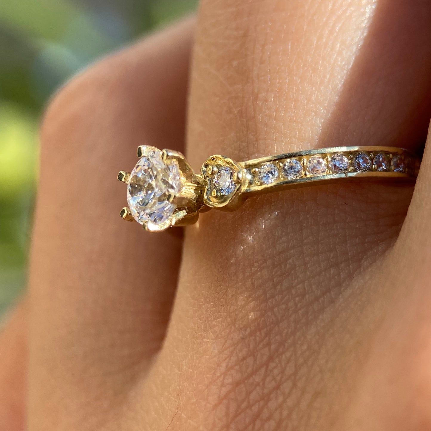 Anillo de compromiso en oro