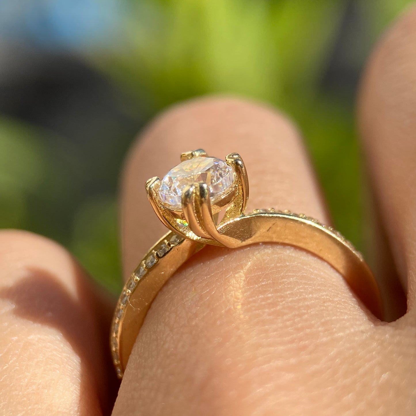 Anillo de compromiso en oro