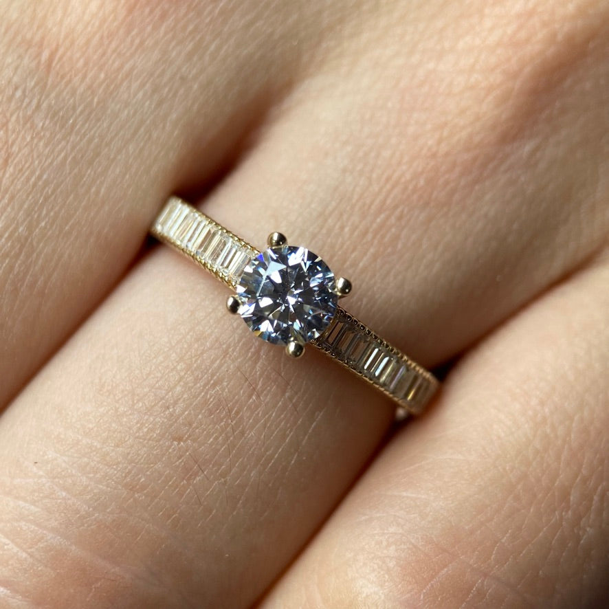 Anillo de compromiso en oro