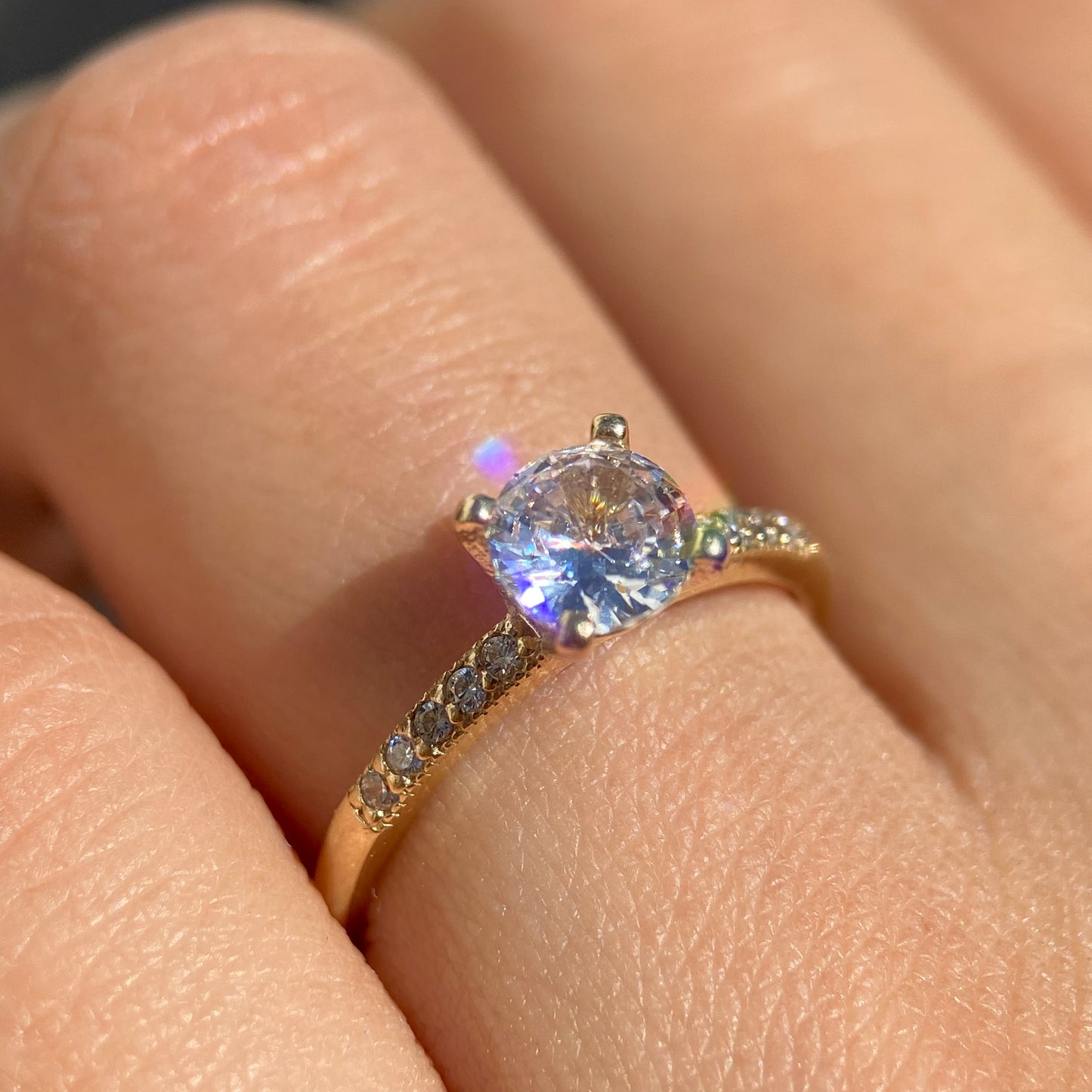Anillo de compromiso en oro