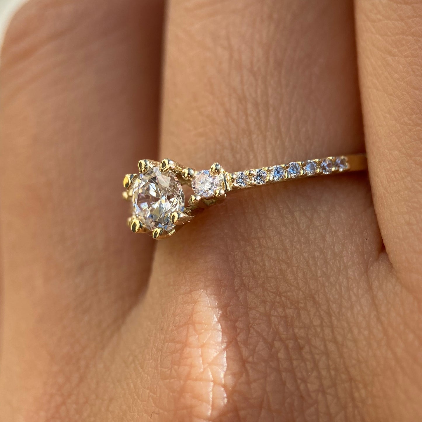 Anillo de compromiso en oro