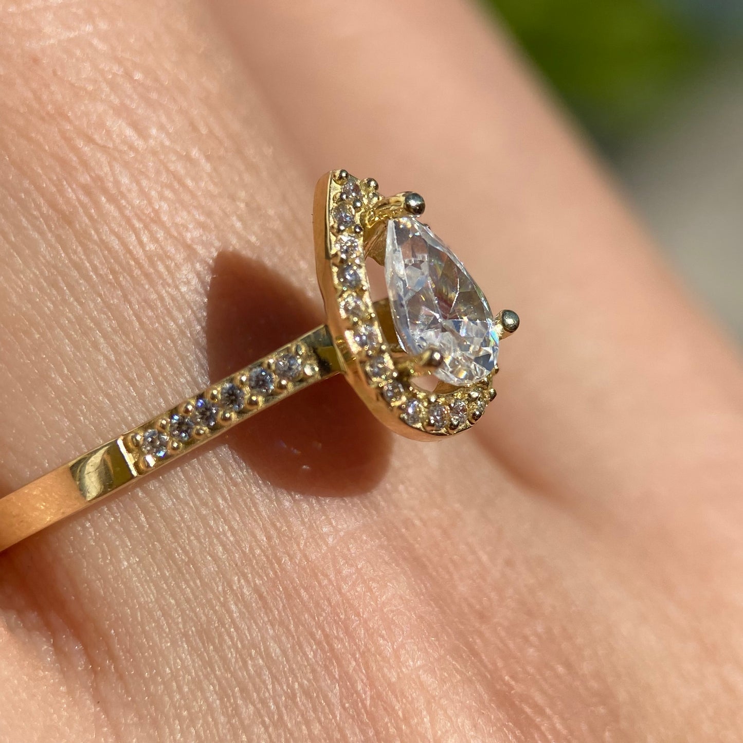 Anillo de compromiso en oro