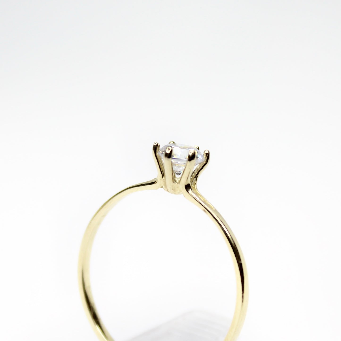 Anillo de compromiso en oro