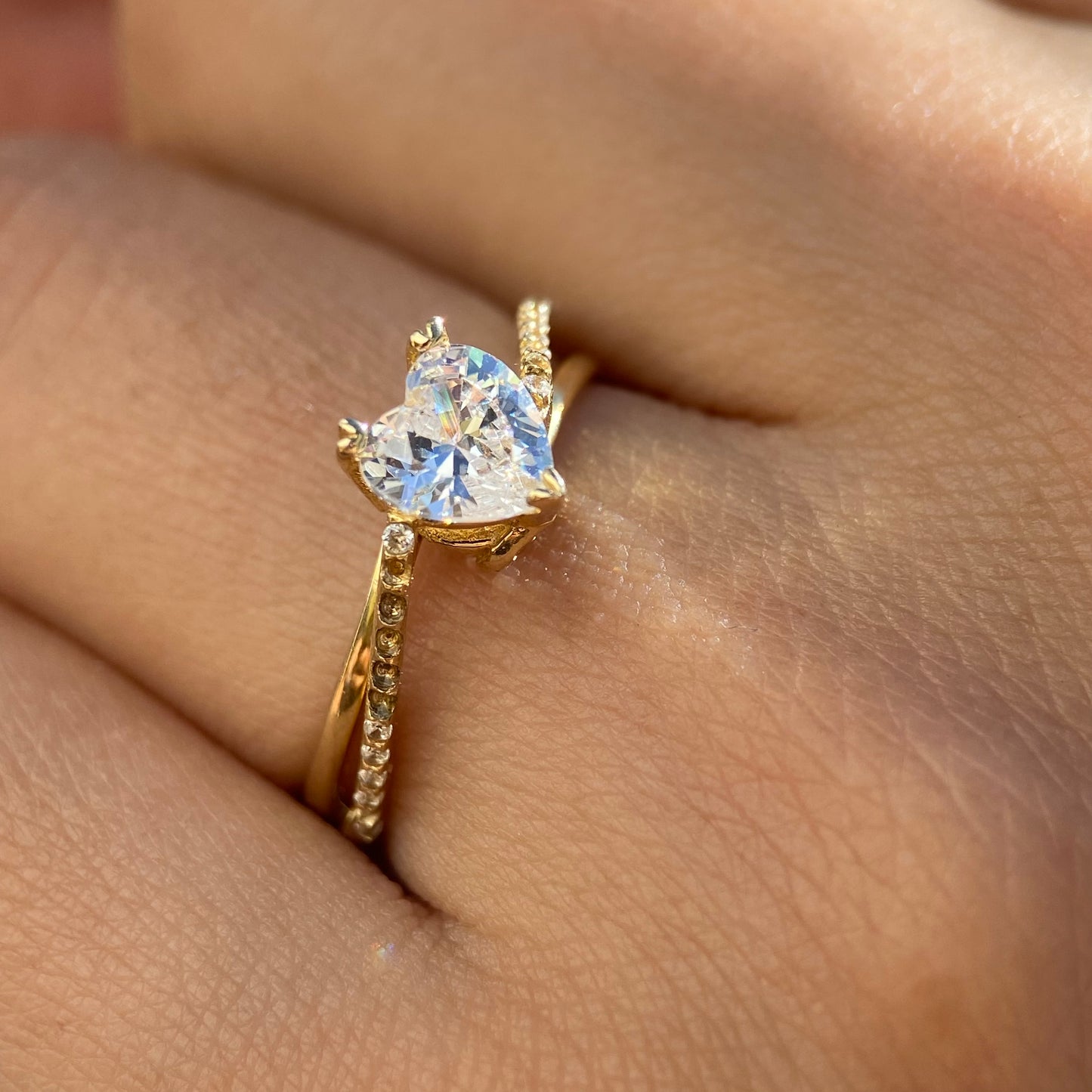 Anillo de compromiso en oro