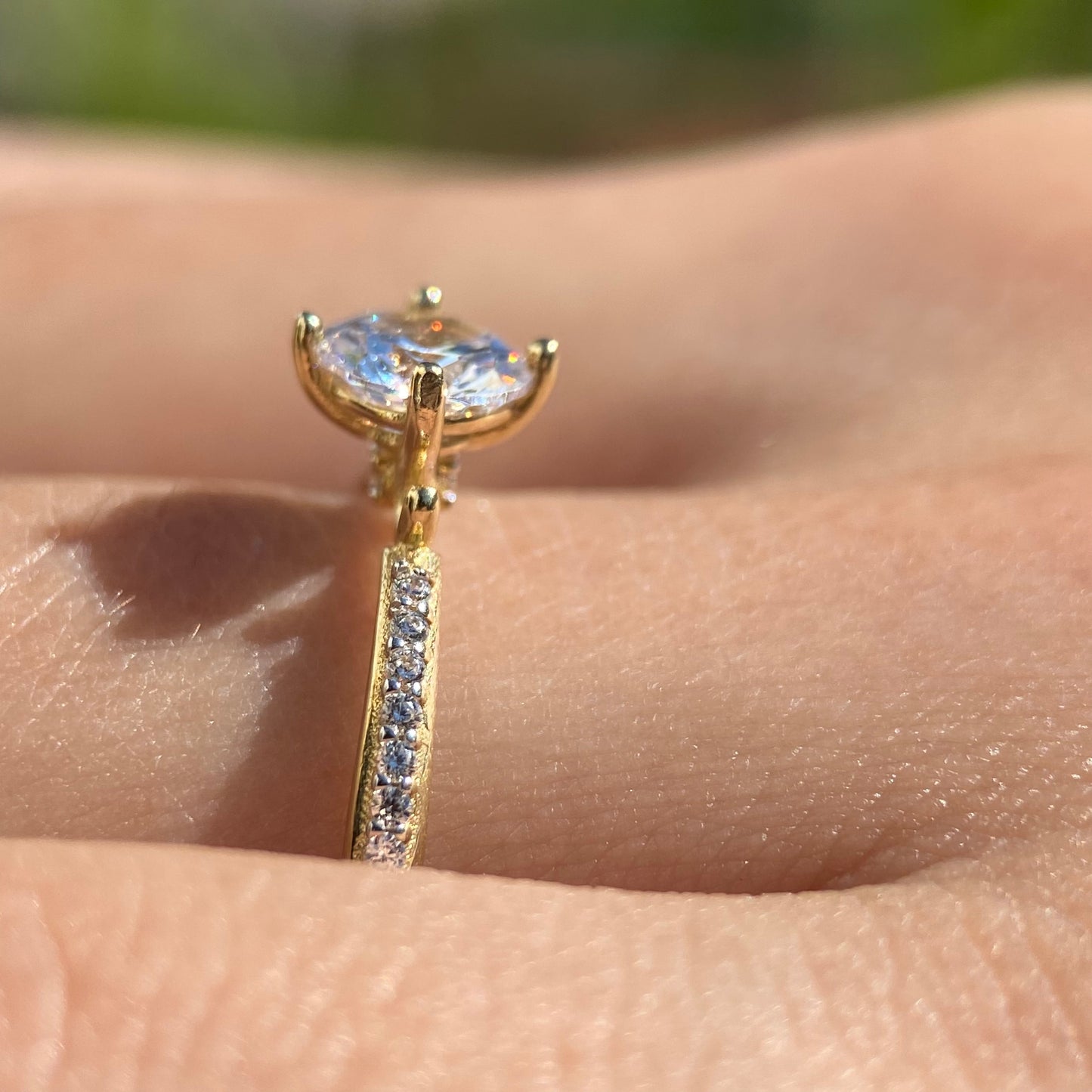 Anillo de compromiso en oro