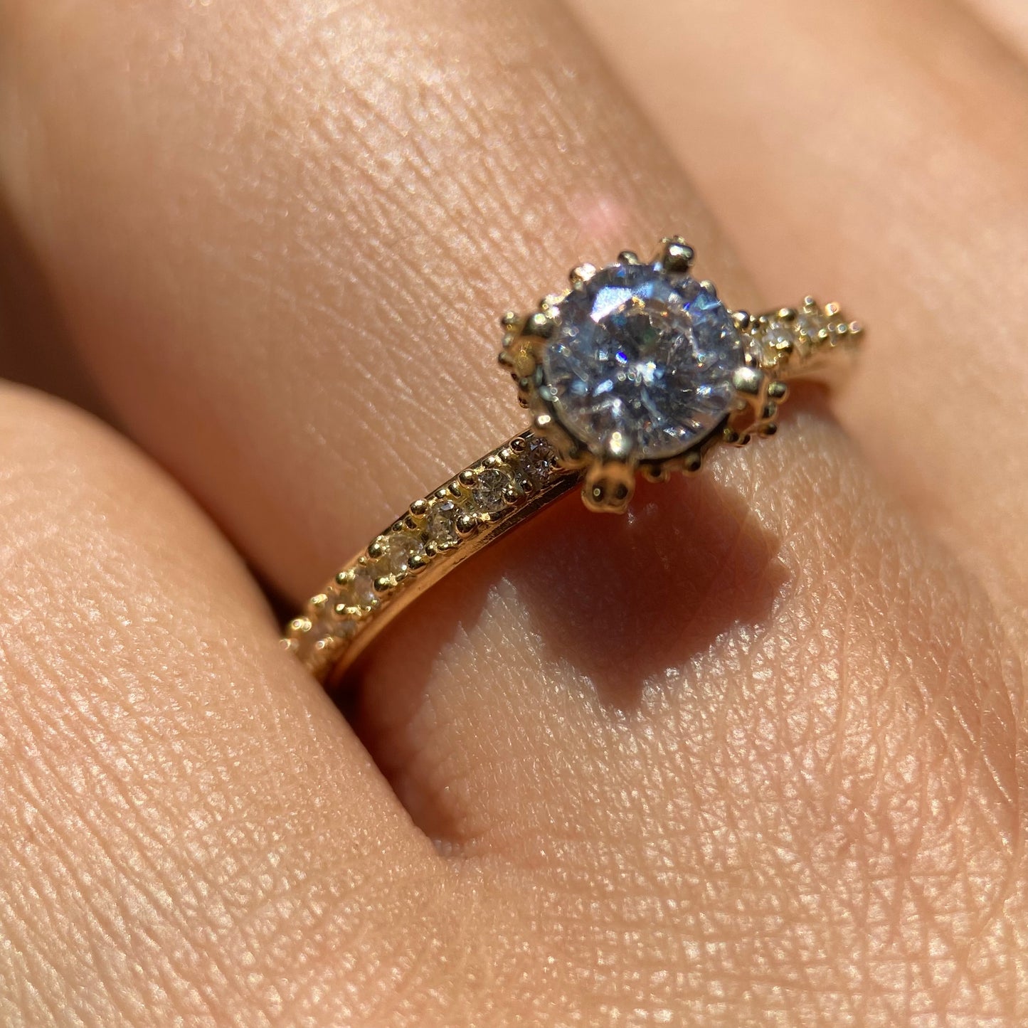 Anillo de compromiso en oro