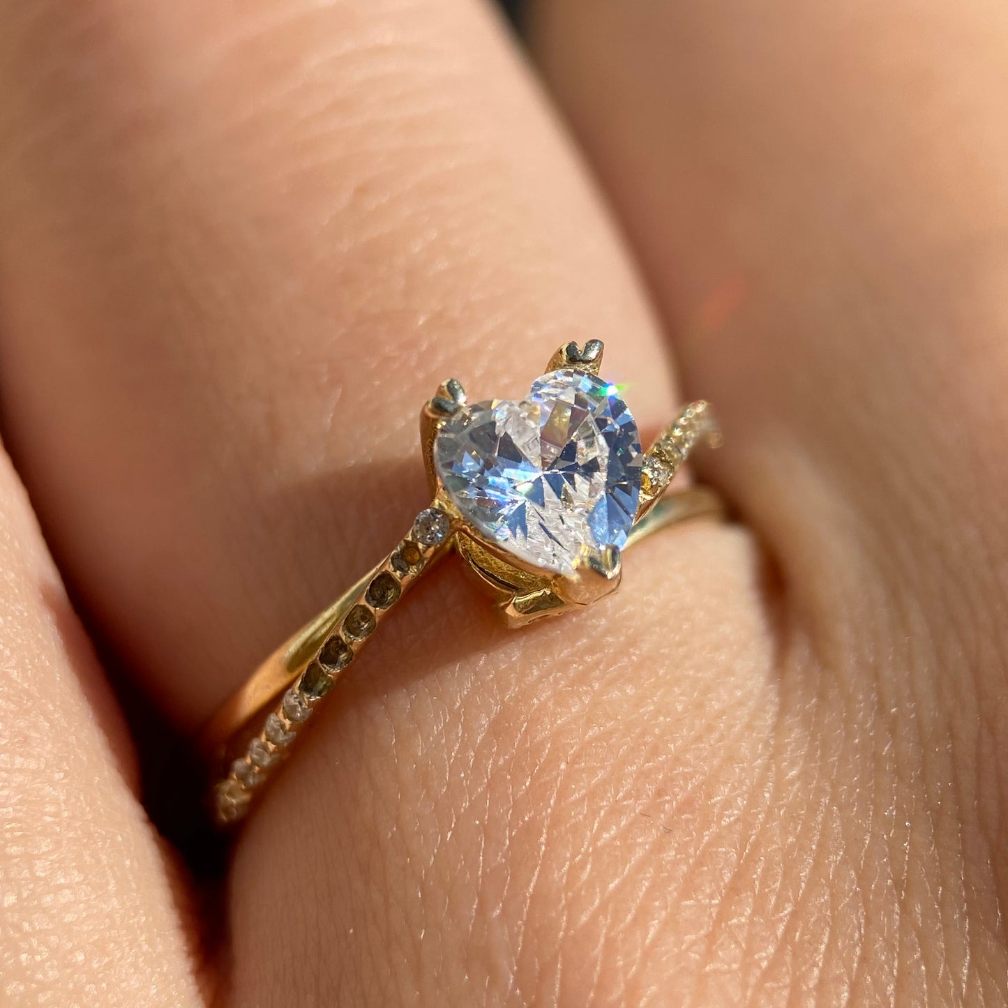 Anillo de compromiso en oro