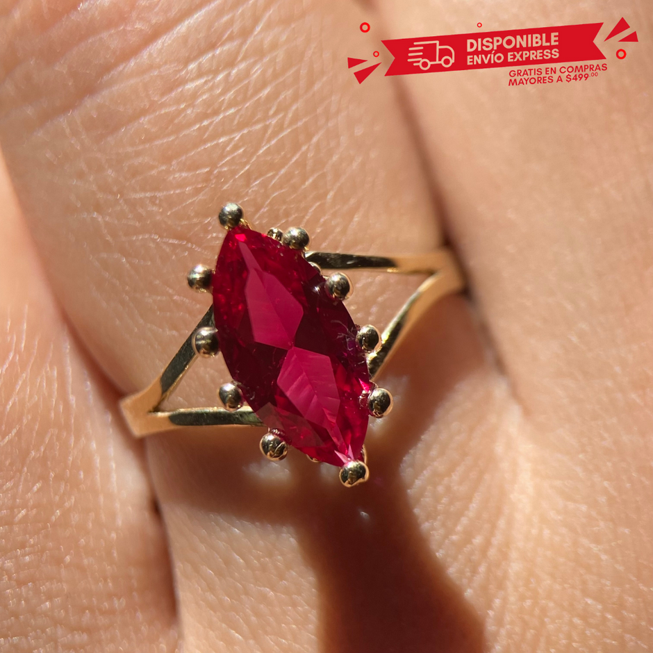 Anillo de compromiso en oro