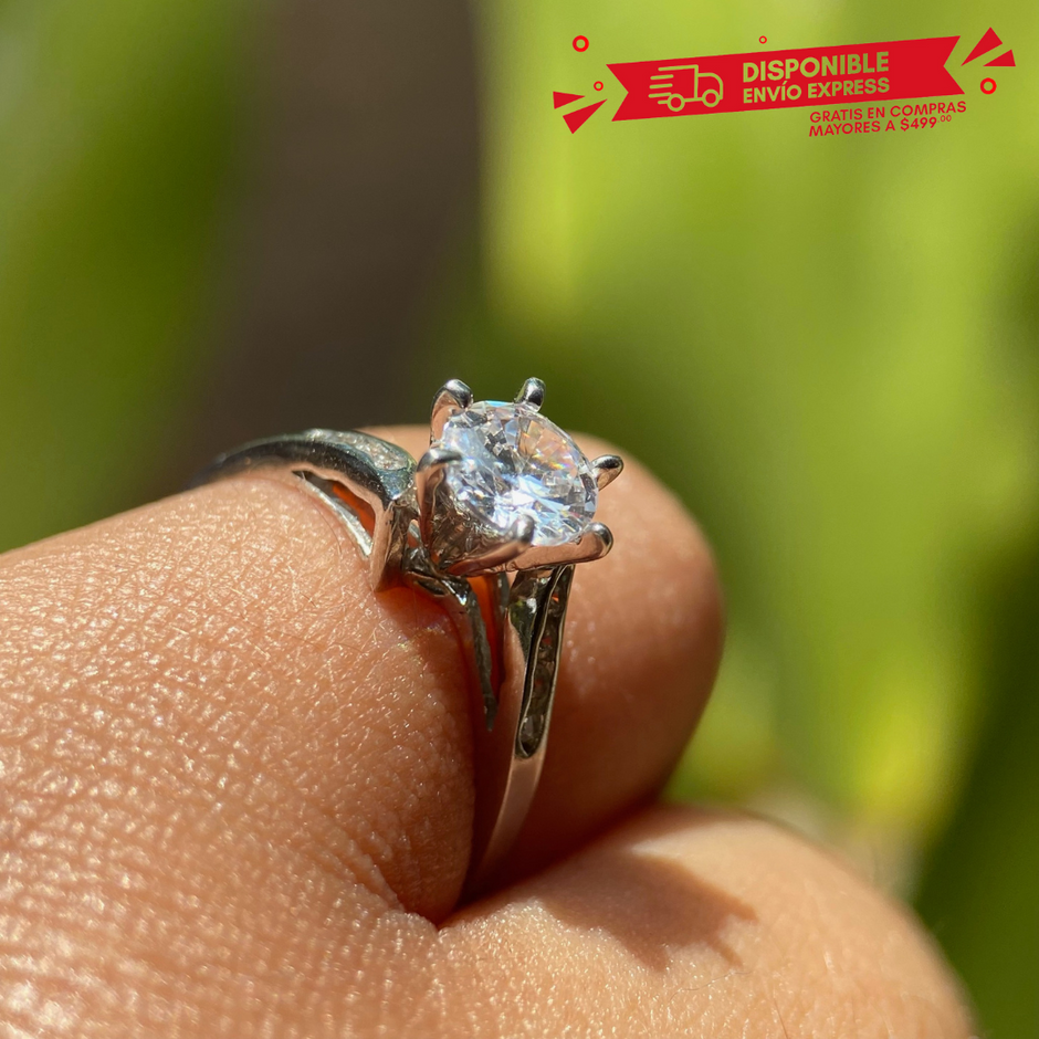 Anillo de compromiso en oro