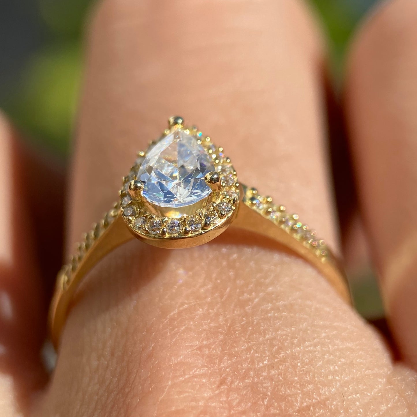 Anillo de compromiso en oro