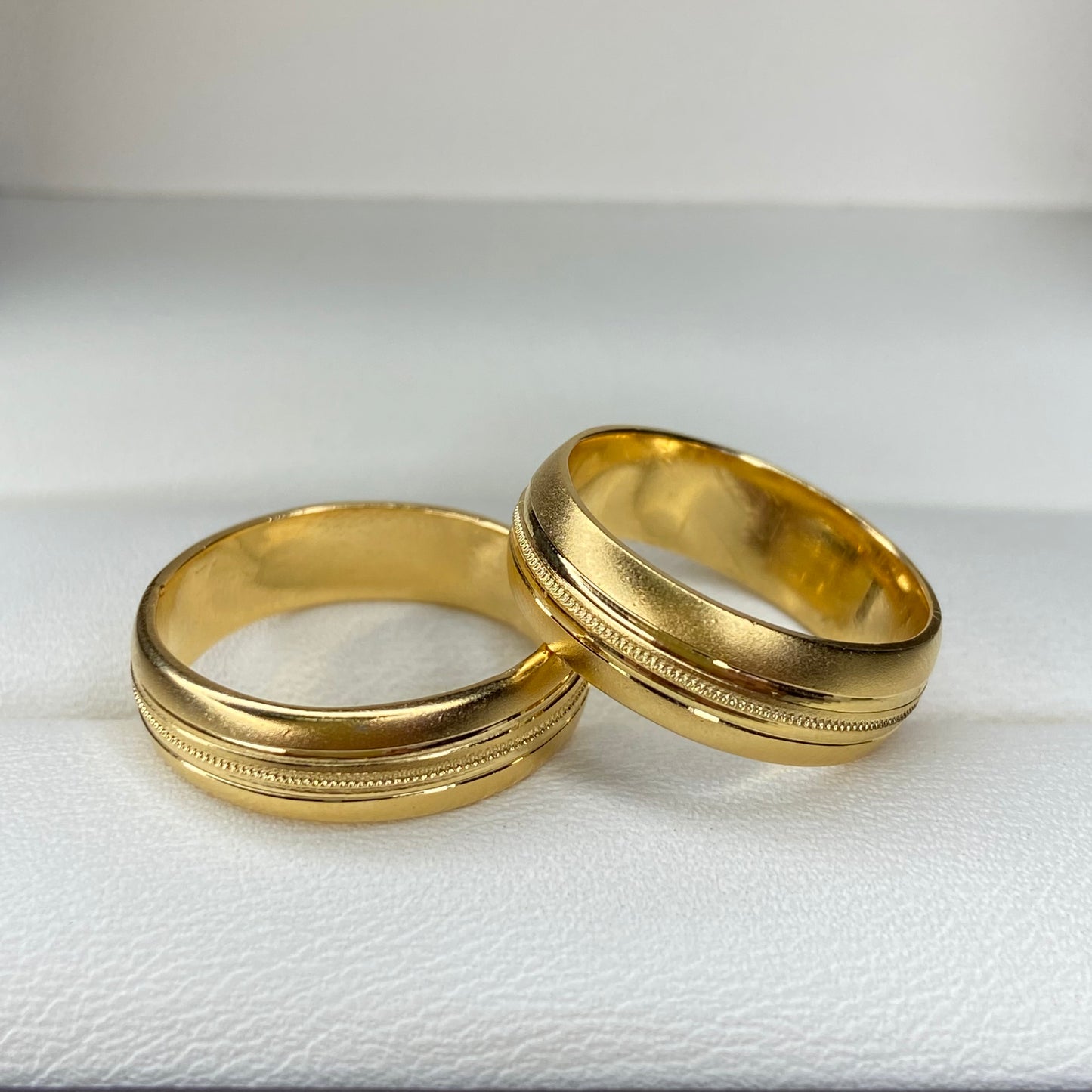 Par de argollas Santiago en Oro 5mm