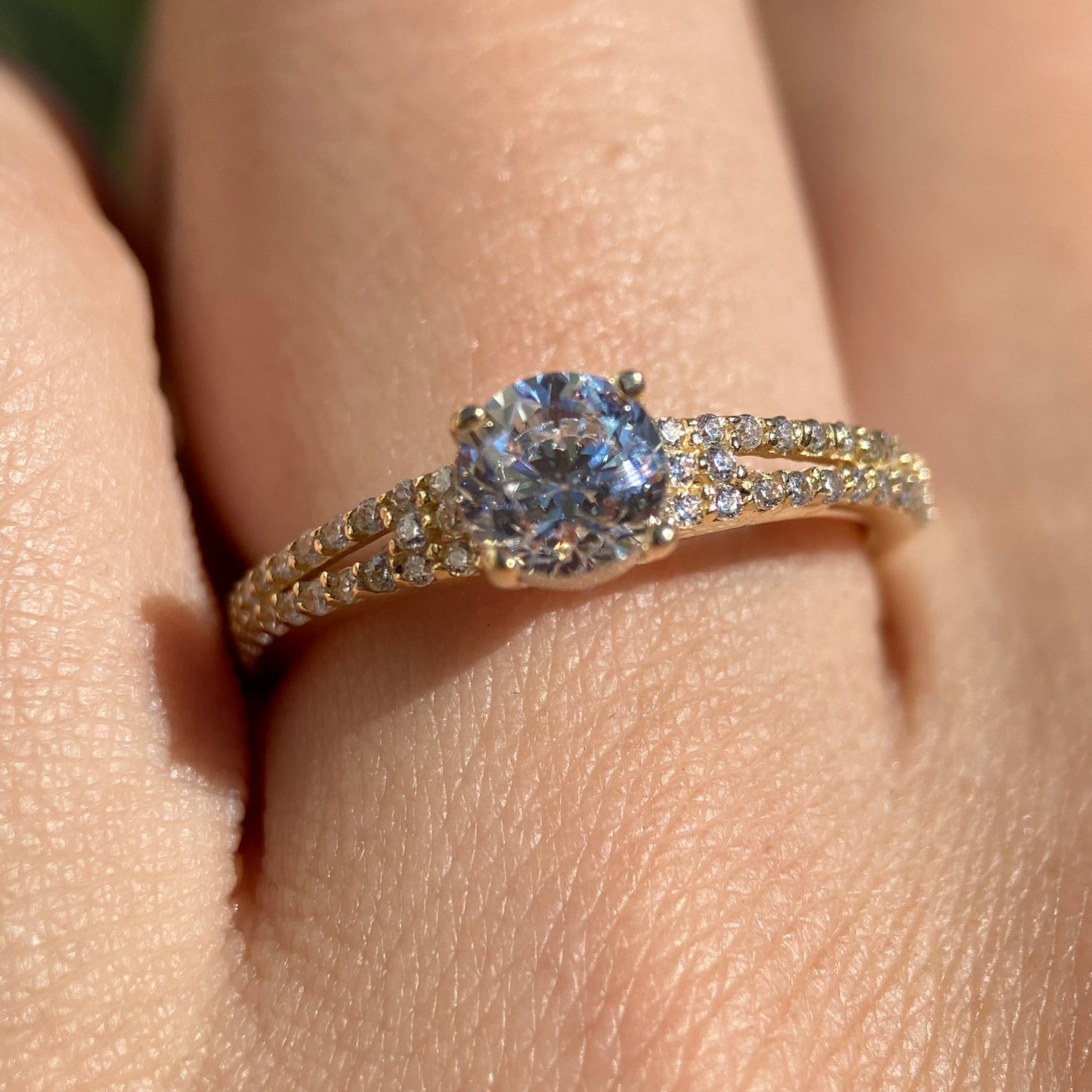 Anillo de compromiso en oro