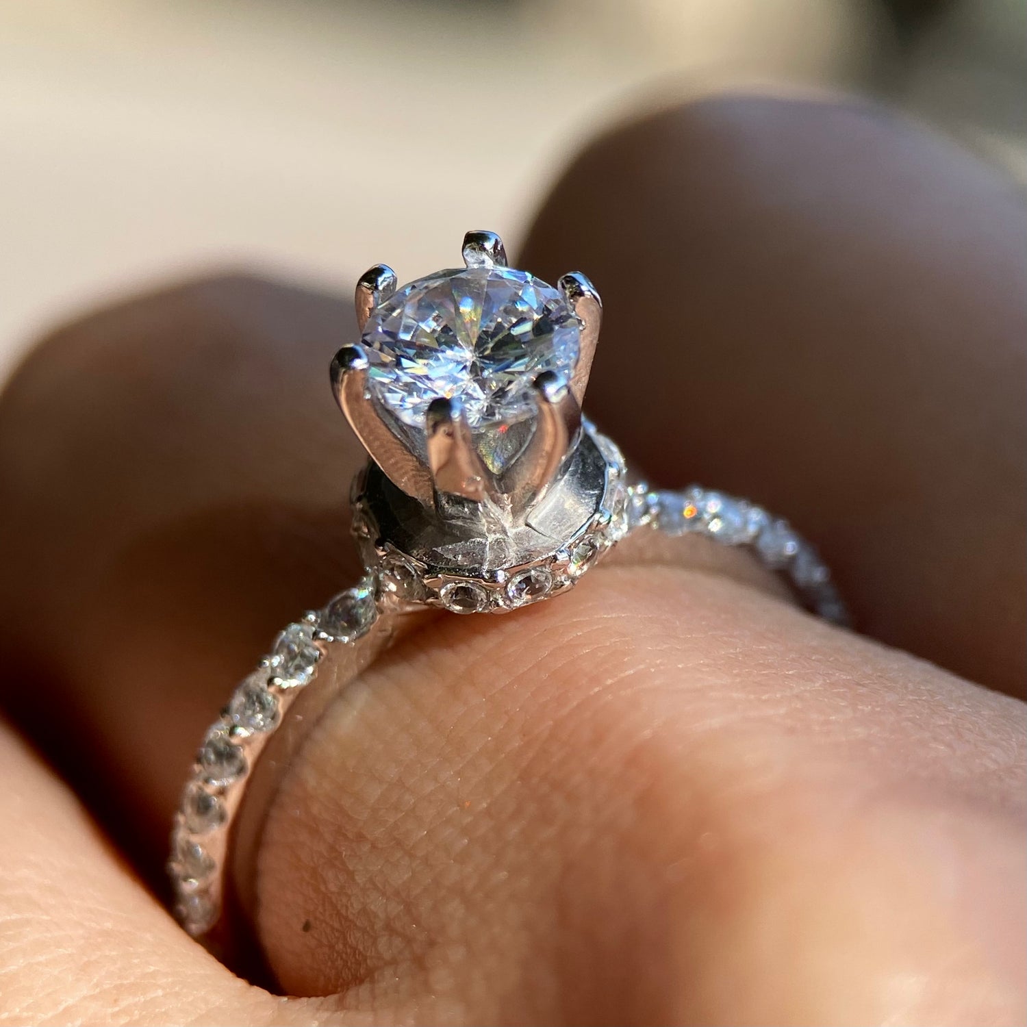 Anillo Helena en Oro blanco 10k con Circonia Mouty Joyer a