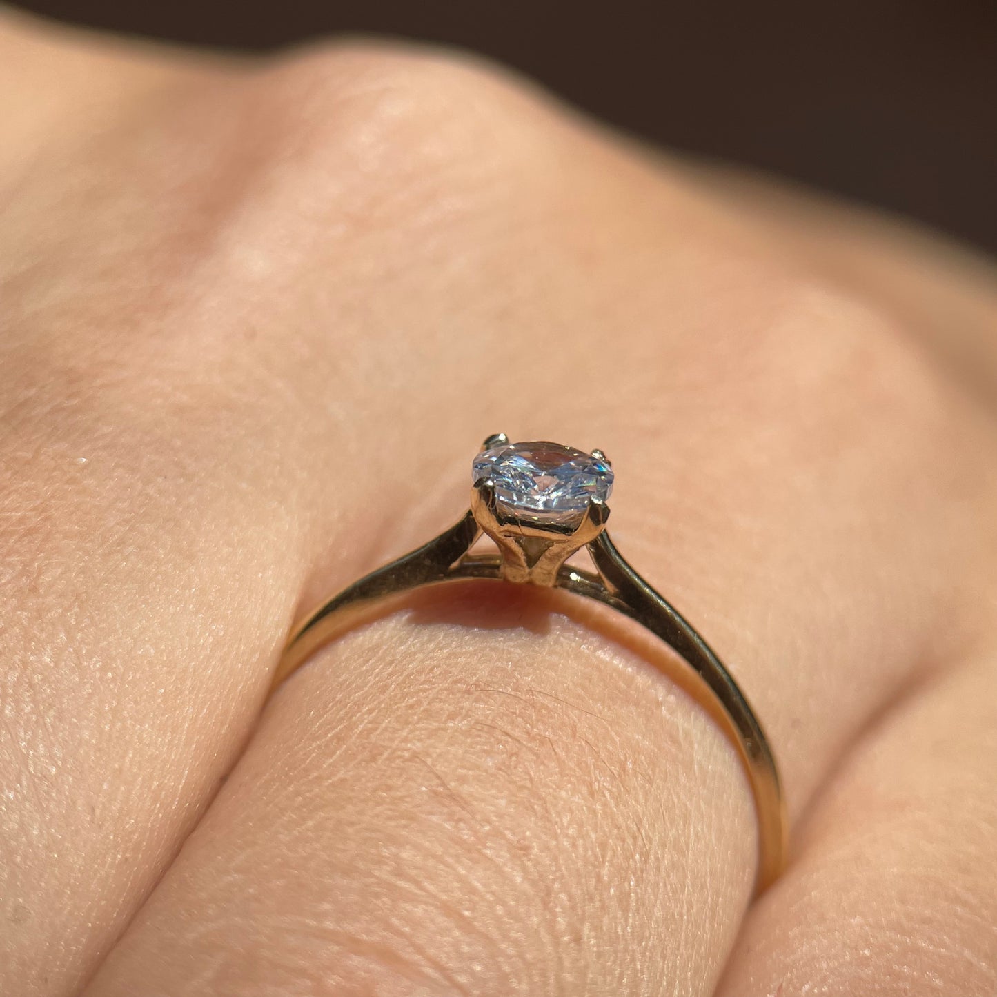 Anillo de compromiso en oro