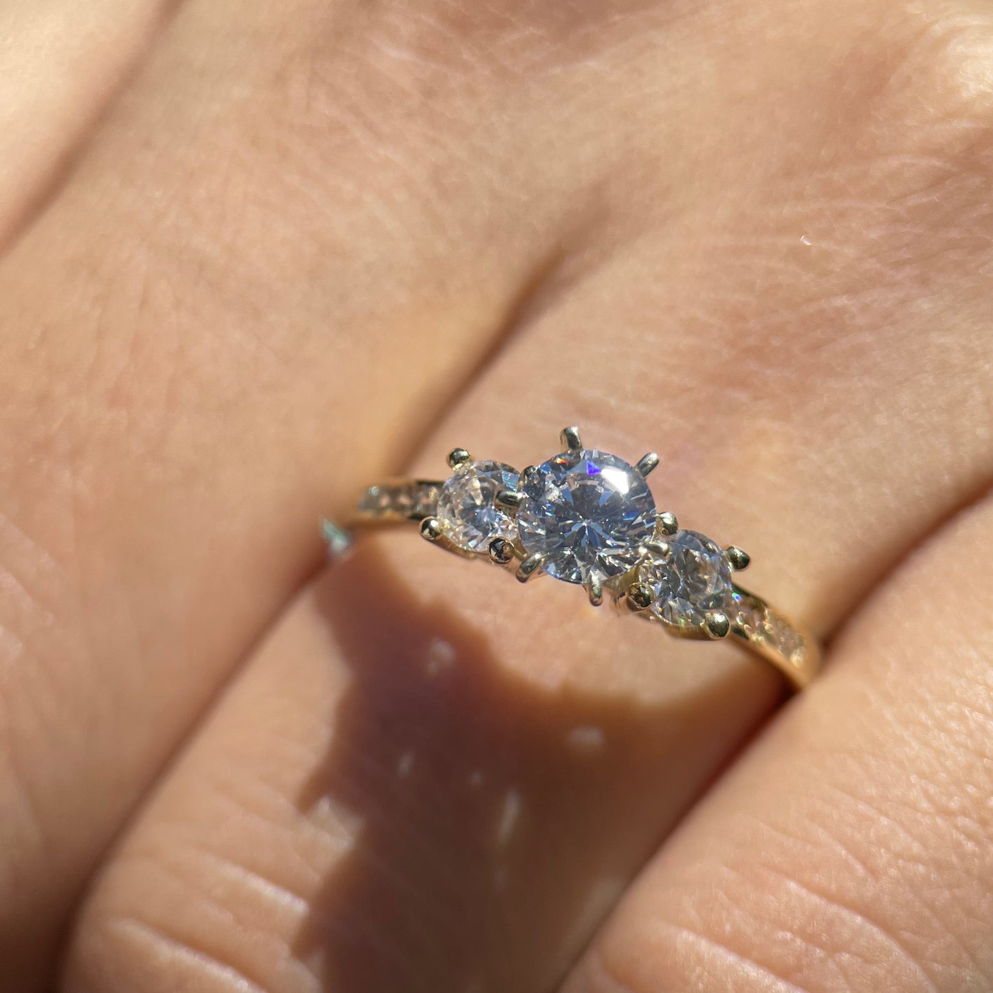 Anillo de compromiso en oro