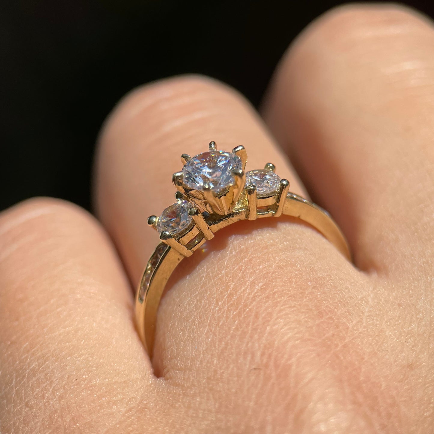 Anillo de compromiso en oro