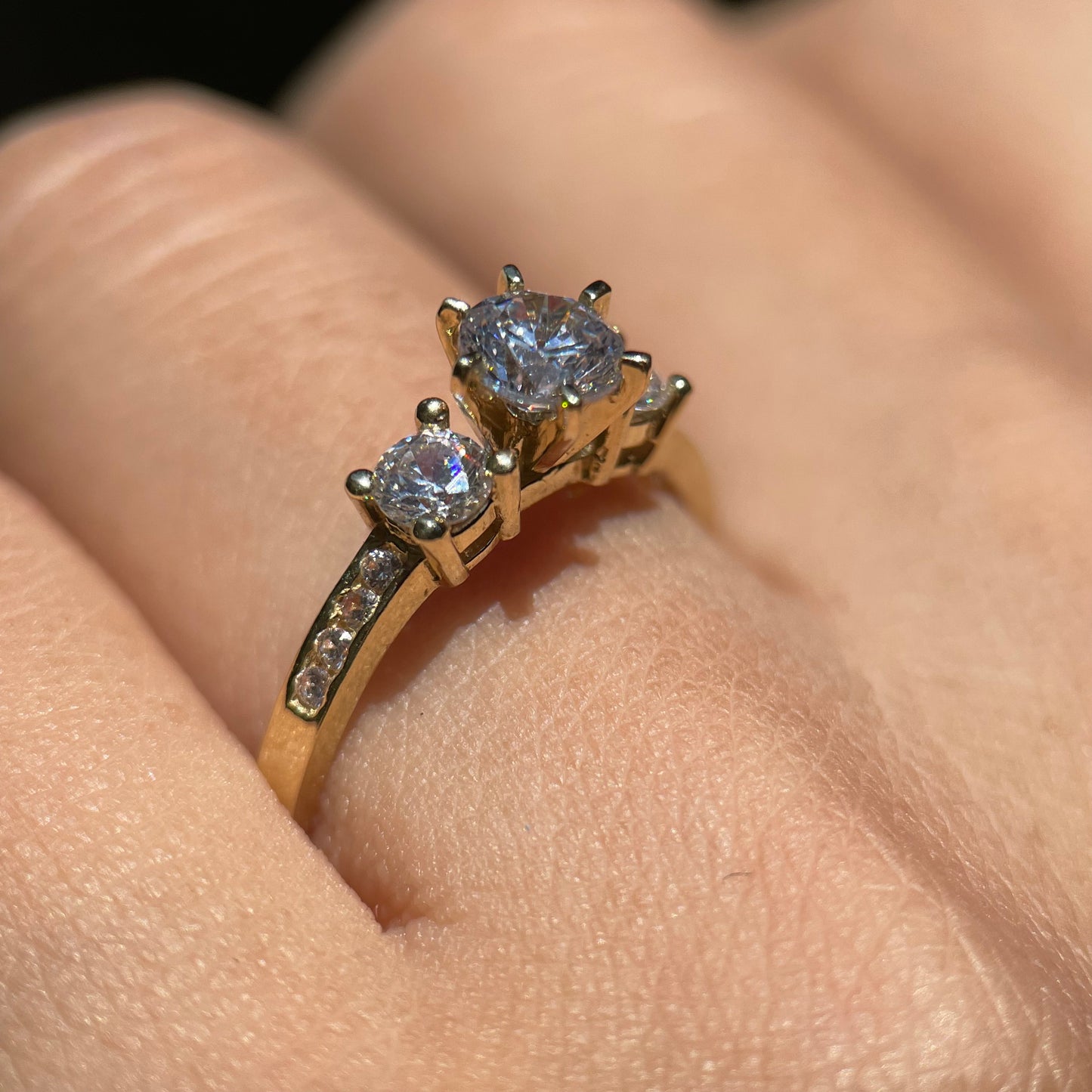 Anillo de compromiso en oro