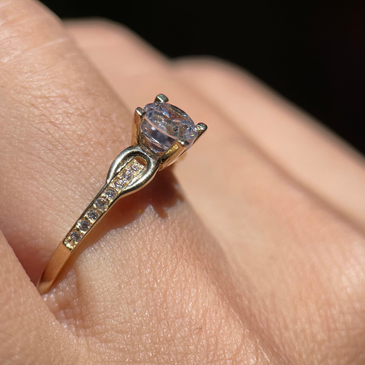 Anillo de compromiso en oro