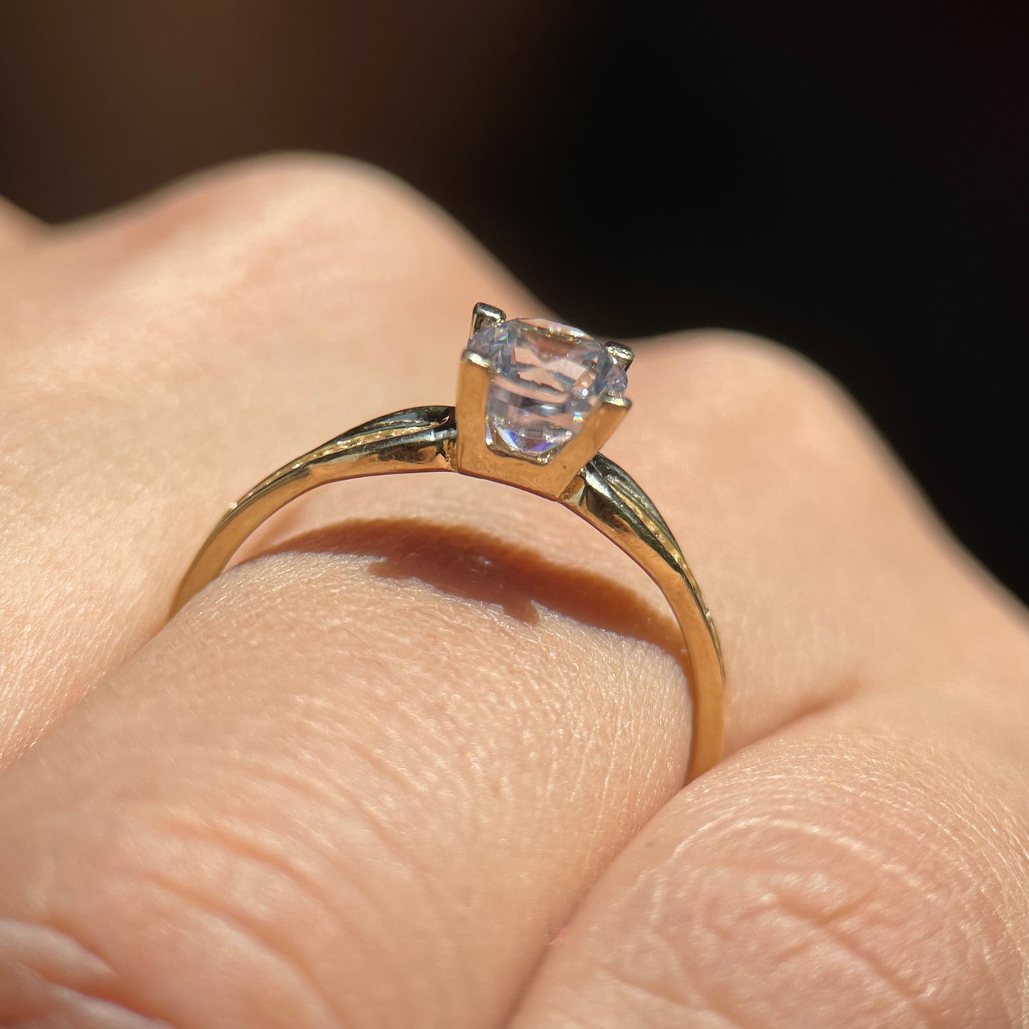 Anillo de compromiso en oro