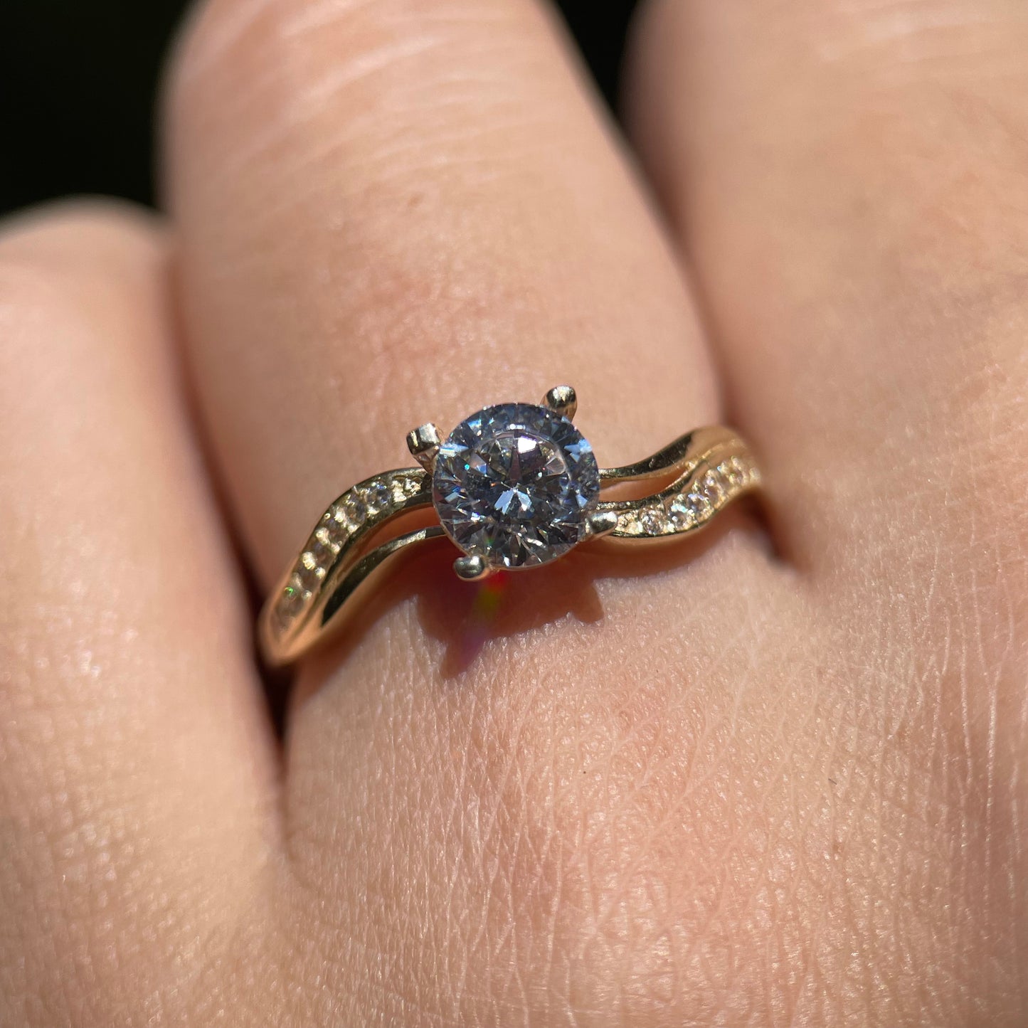 Anillo de compromiso en oro