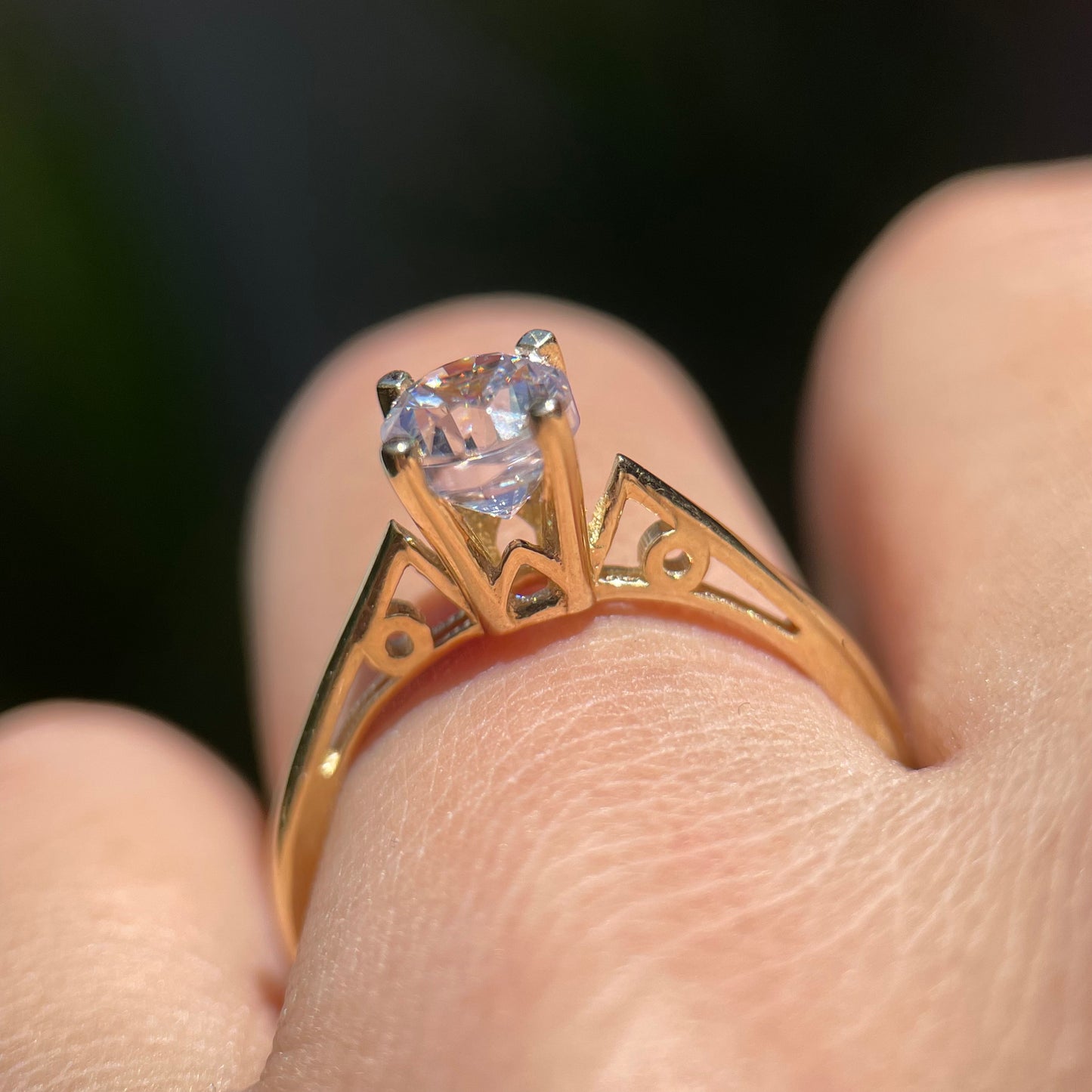 Anillo de compromiso en oro
