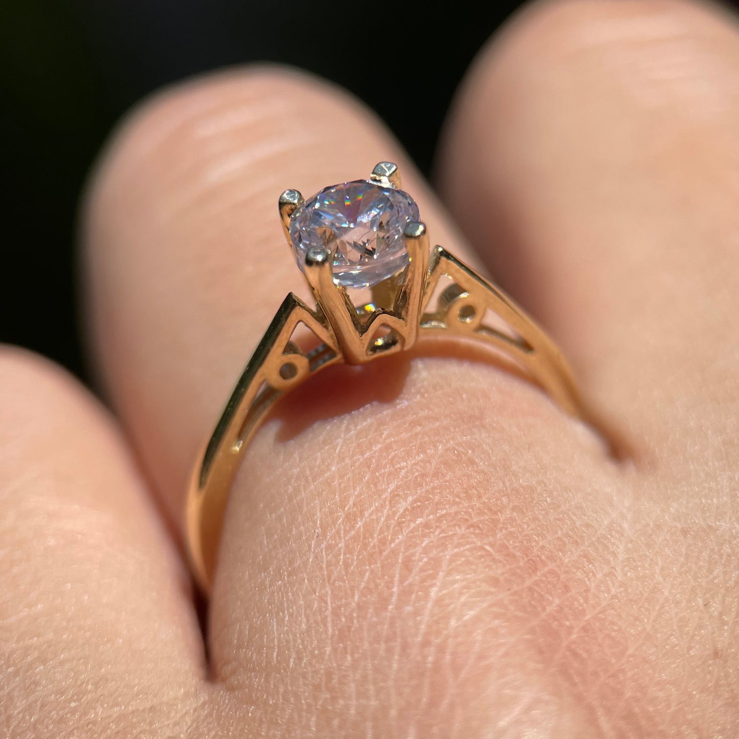 Anillo de compromiso en oro