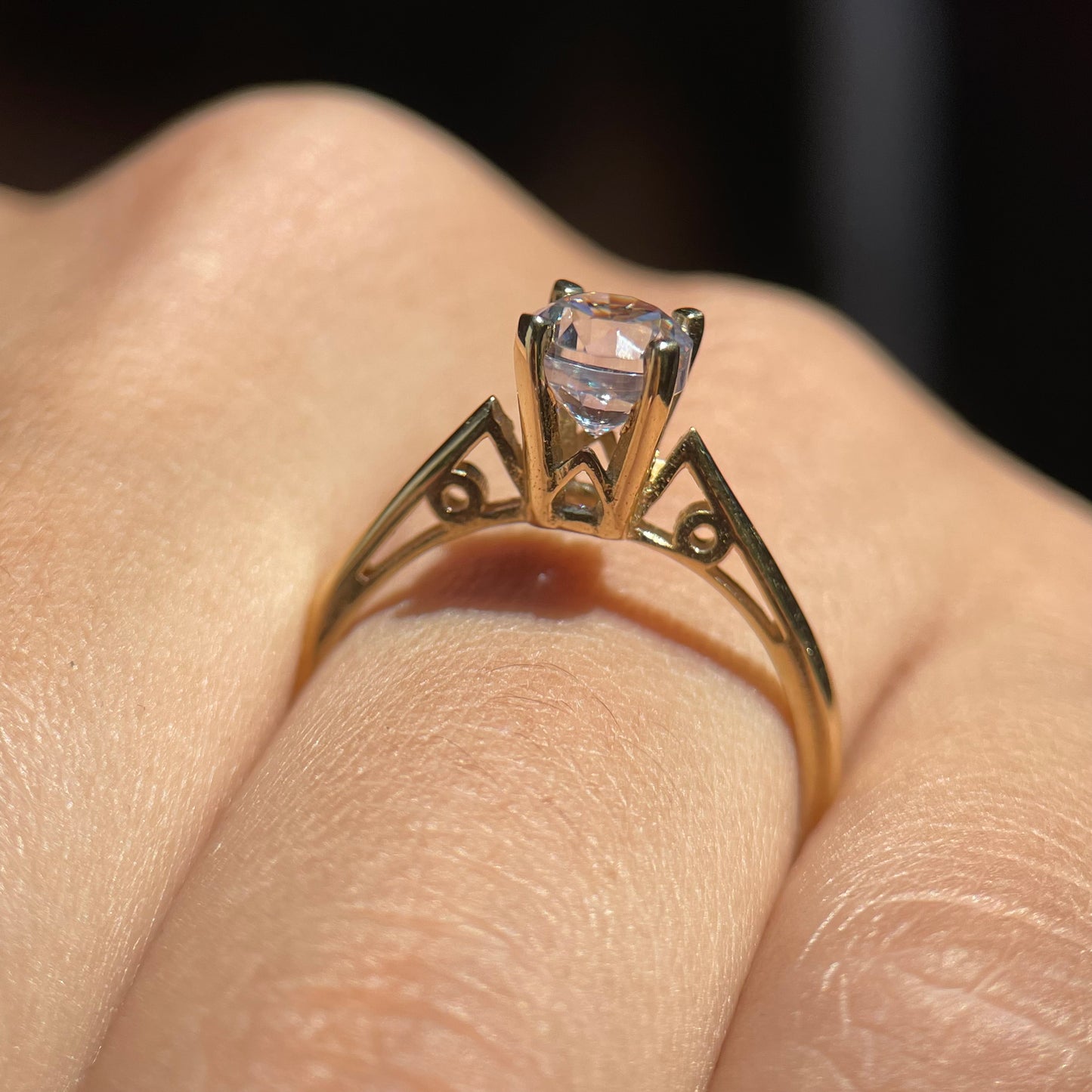 Anillo de compromiso en oro