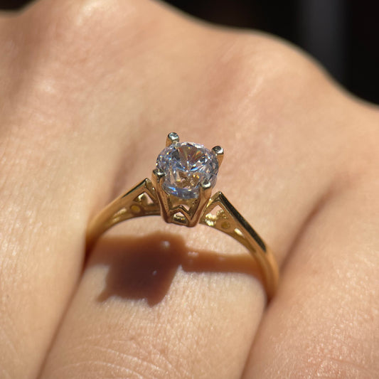 Anillo en Oro Amarillo de 10k con Circonia Cod: MAN199