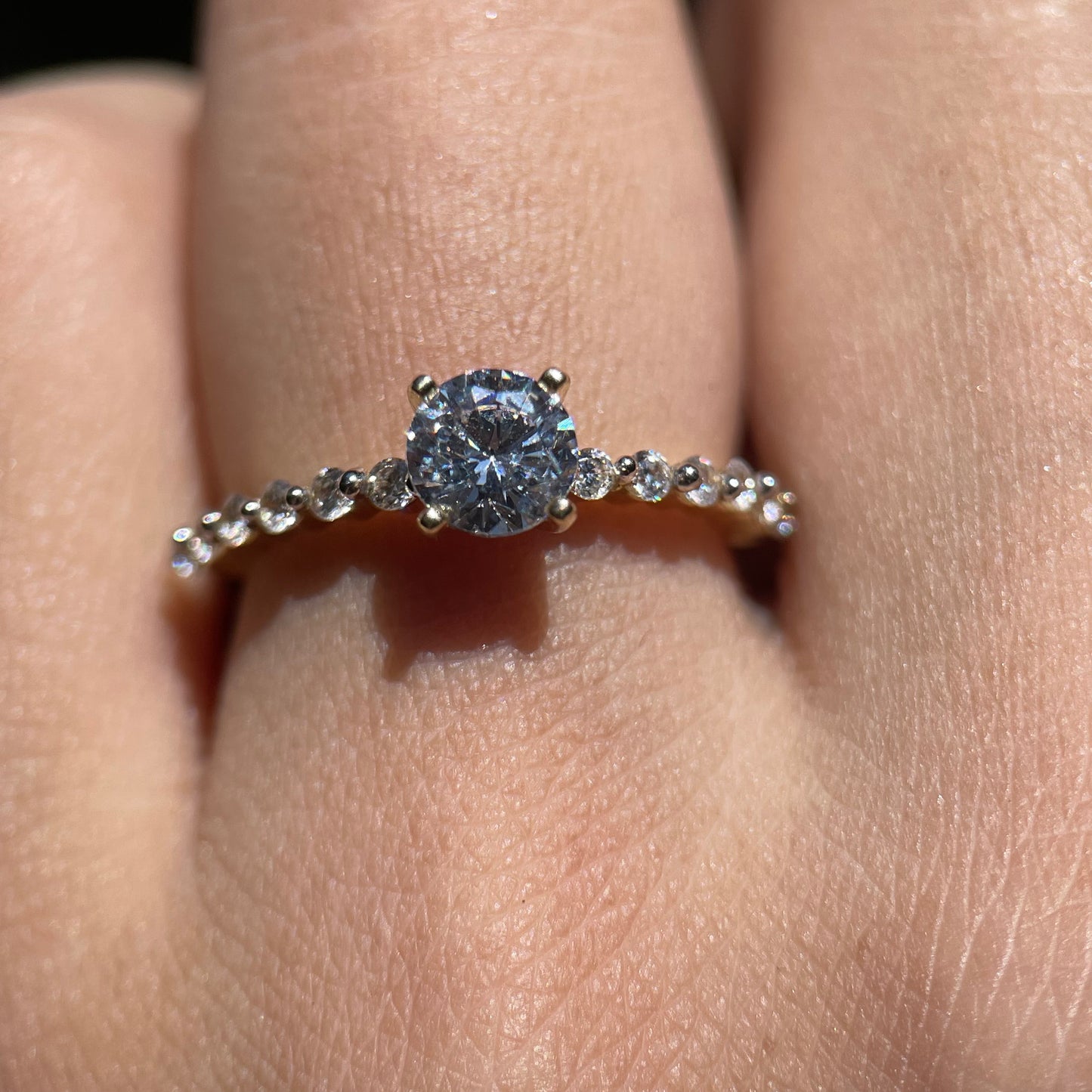 Anillo de compromiso en oro