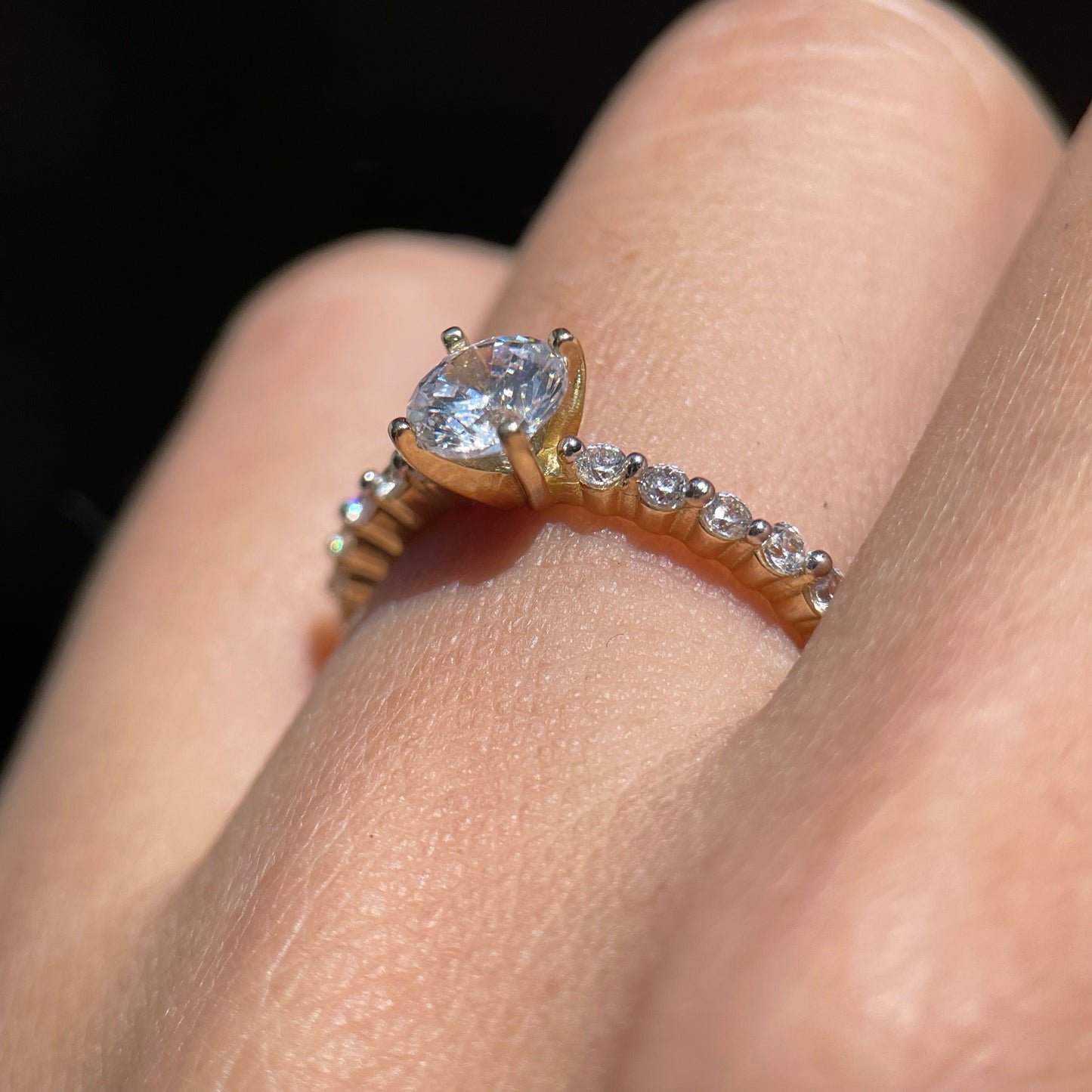 Anillo de compromiso en oro