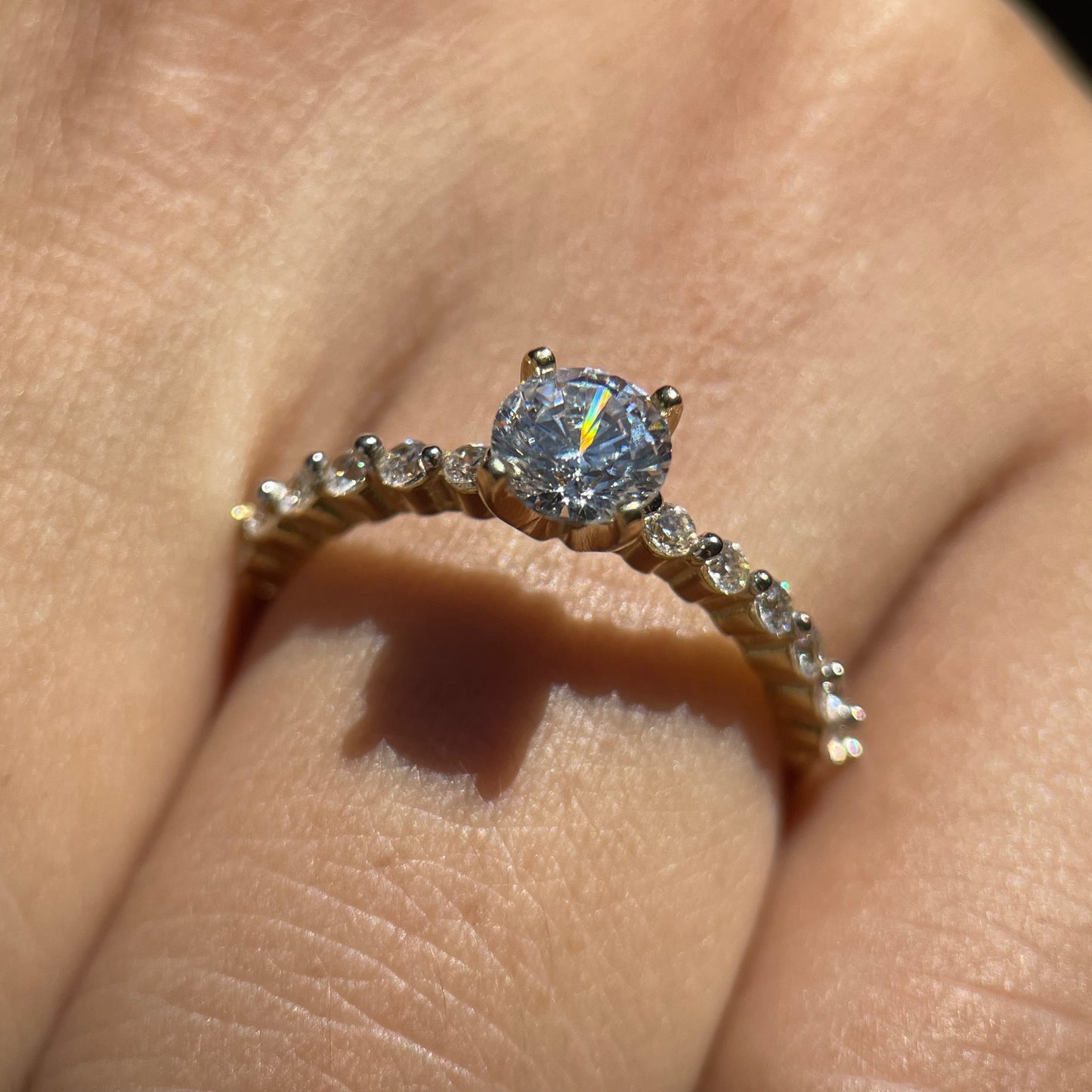 Anillo de compromiso en oro