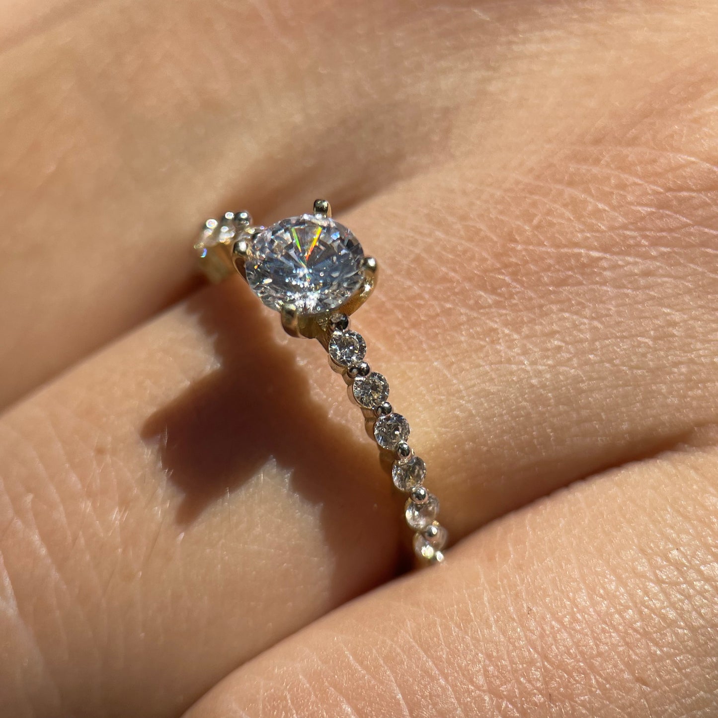 Anillo de compromiso en oro