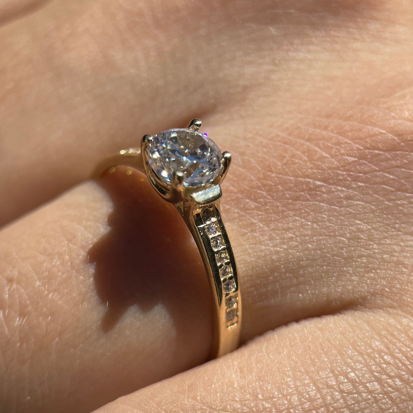 Anillo de compromiso en oro